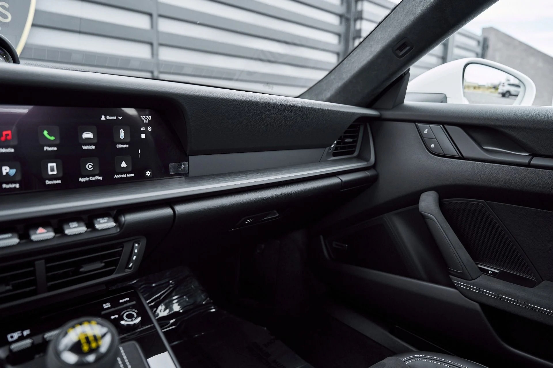 mph068_3125877345_Used_2025_Porsche_911_GT_3_1766797708_5007ad4e70