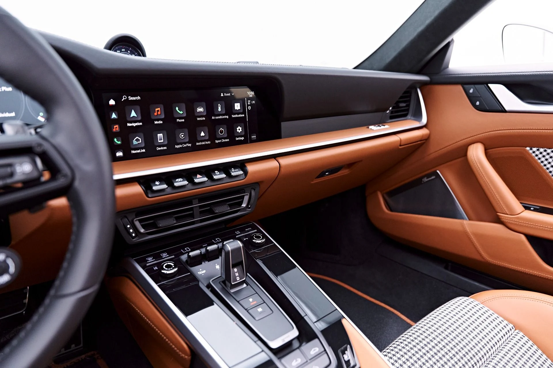 mph068_3132311535_Used_2024_Porsche_911_Turbo_S_1777505314_e5bcf981dd