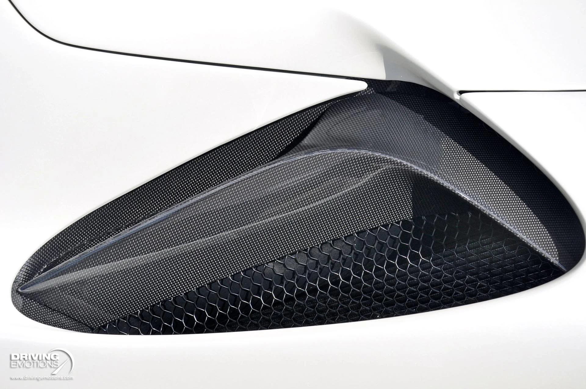 mph068_31362317_859_p69_l_2c3868f600