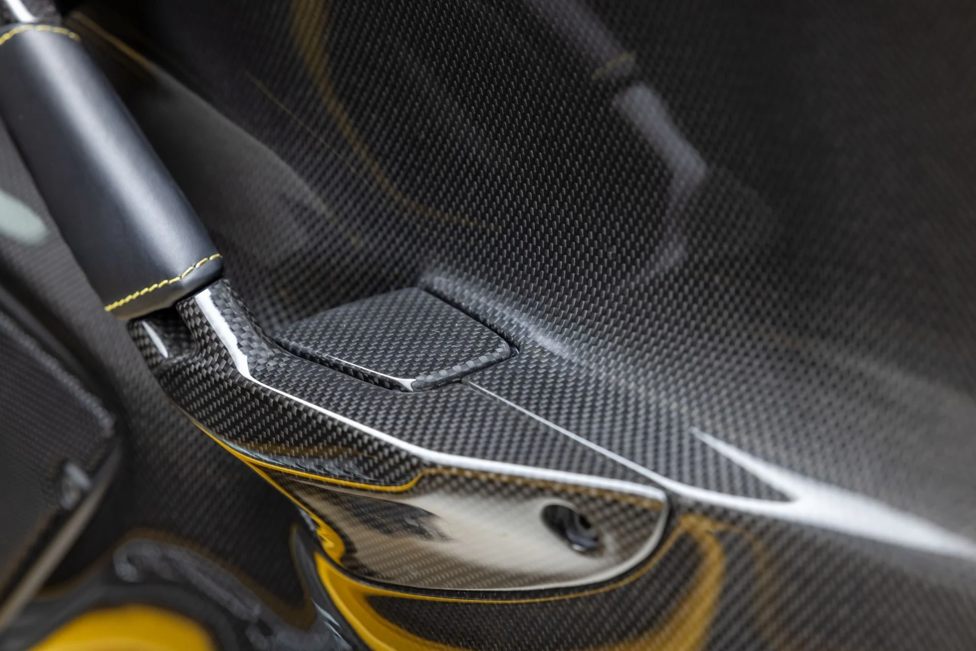 mph068_3172468276_13163_p69_l_3d9e243d42