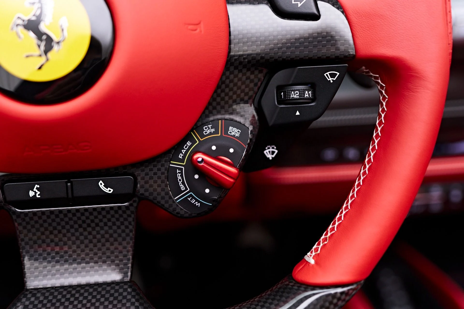 mph068_3204310221_Used_2023_Ferrari_F8_Spider_Base_1753926765_f081111042
