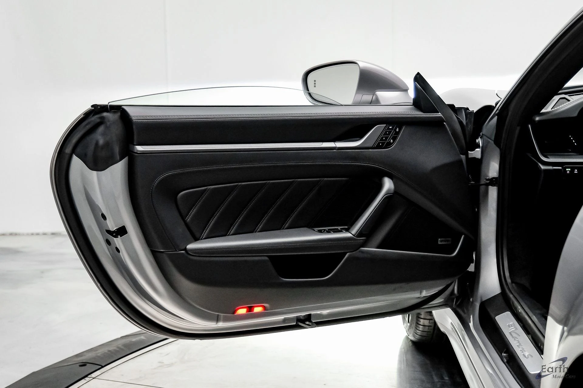 mph068_326766051_8faf6a716ffe1c18803039072634690fx_db976a707d