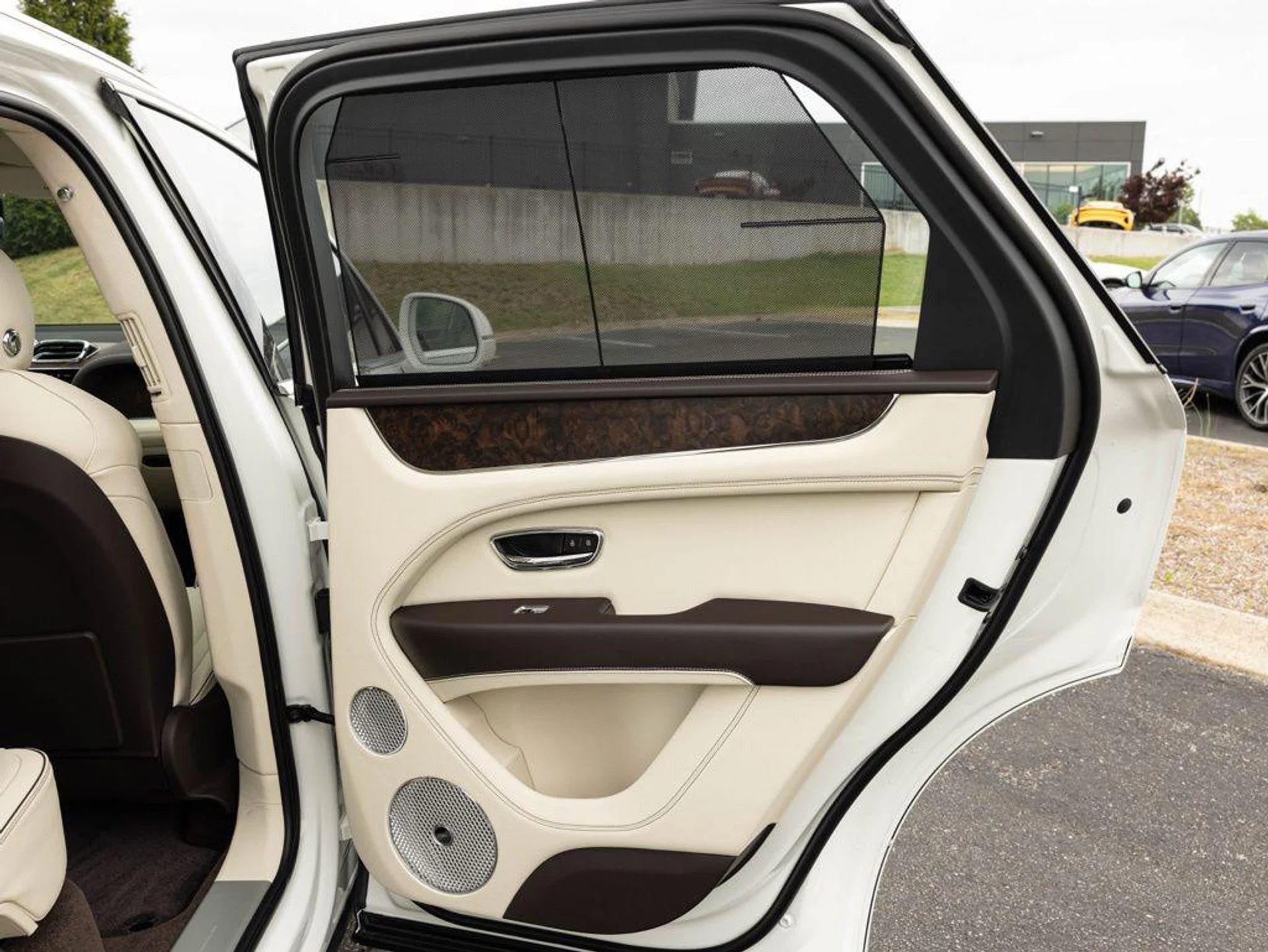 mph068_3276104420_514426018_69ef6f43b42b849f5deca229_1249f1e5d3