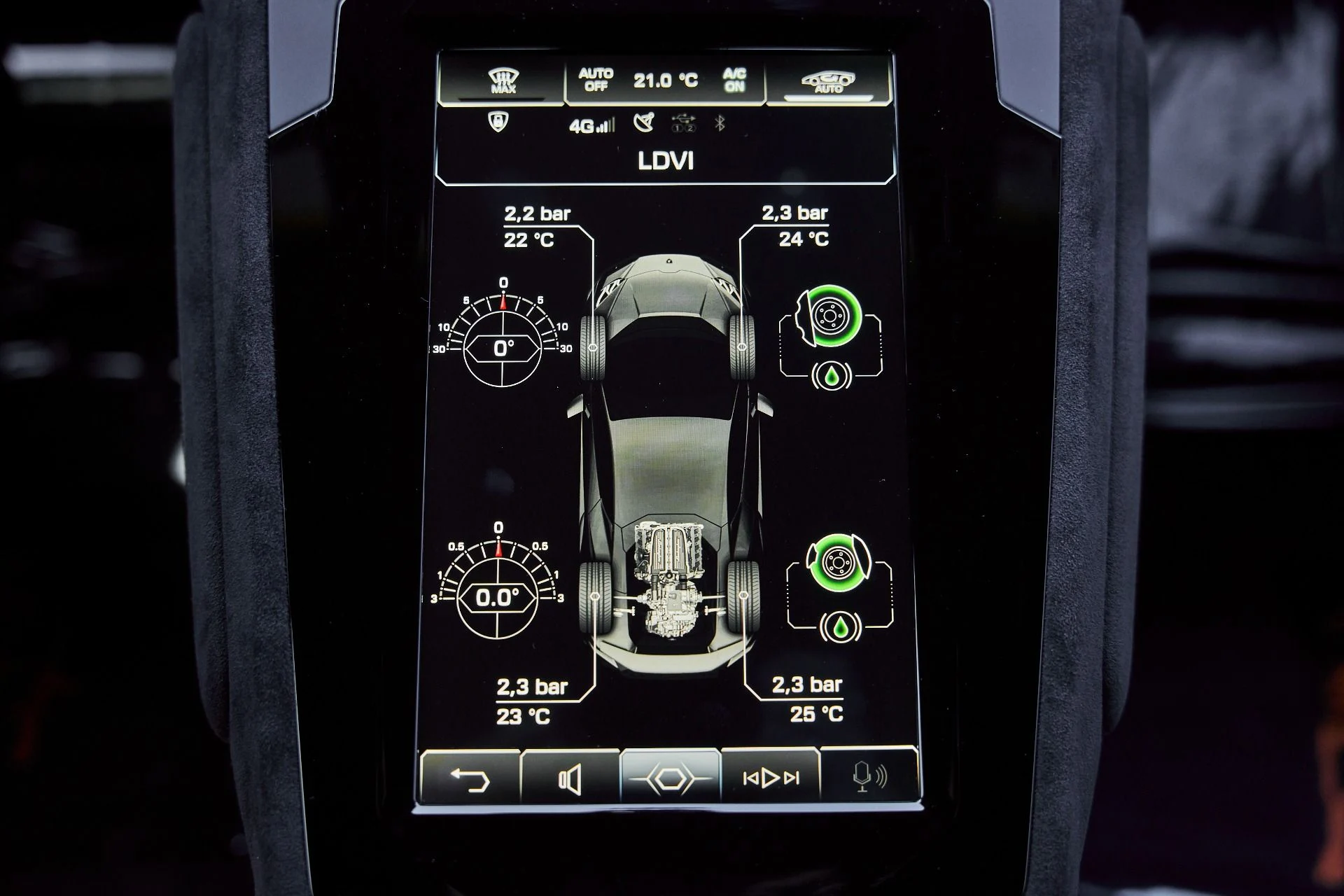 mph068_33009063_Used_2024_Lamborghini_Huracan_Tecnica_Base_1773278526_1e1112cd7a