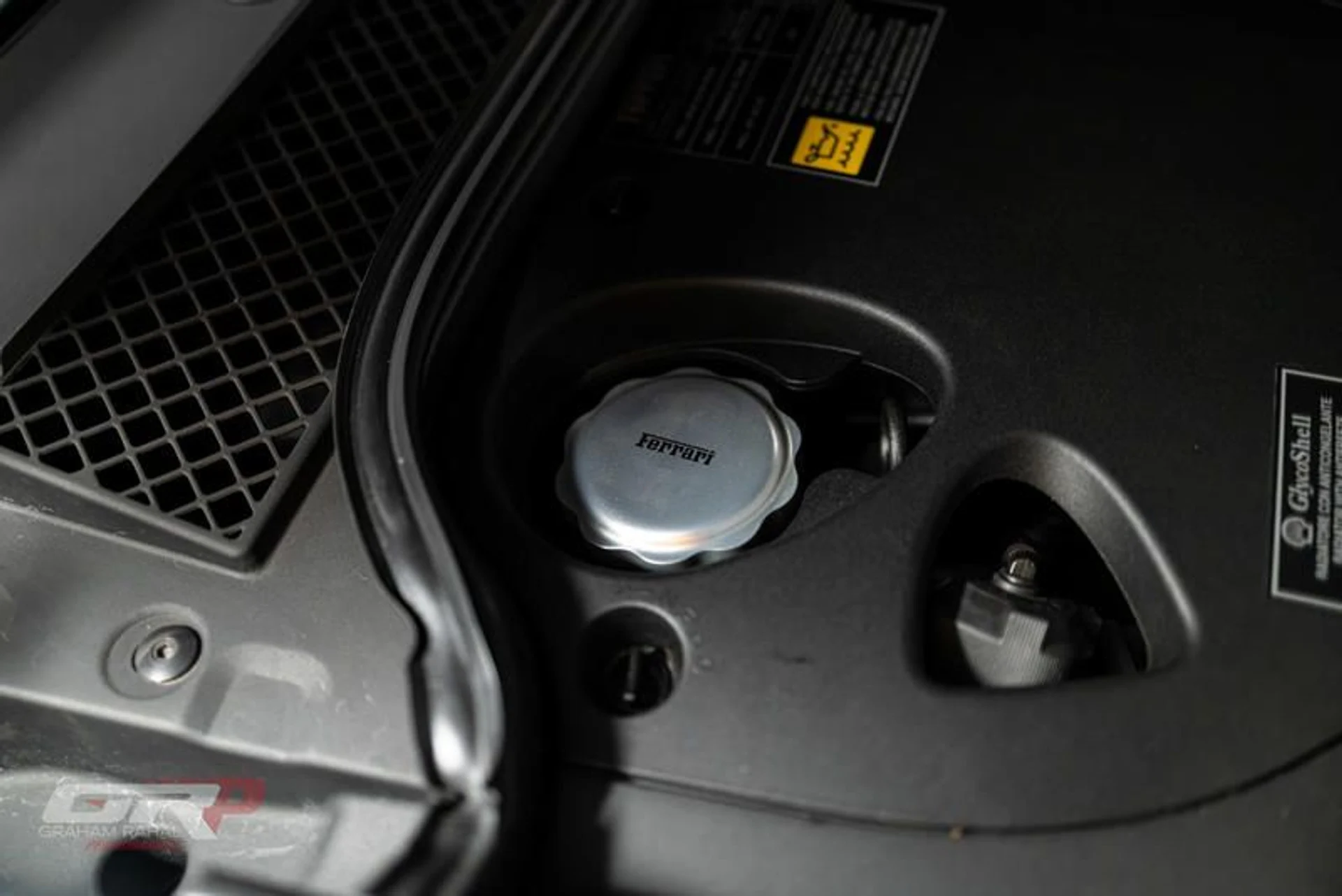 mph068_3342786754_37_EA_2160_37_B4_4049_A961_F4711666346_E_8665444bb4