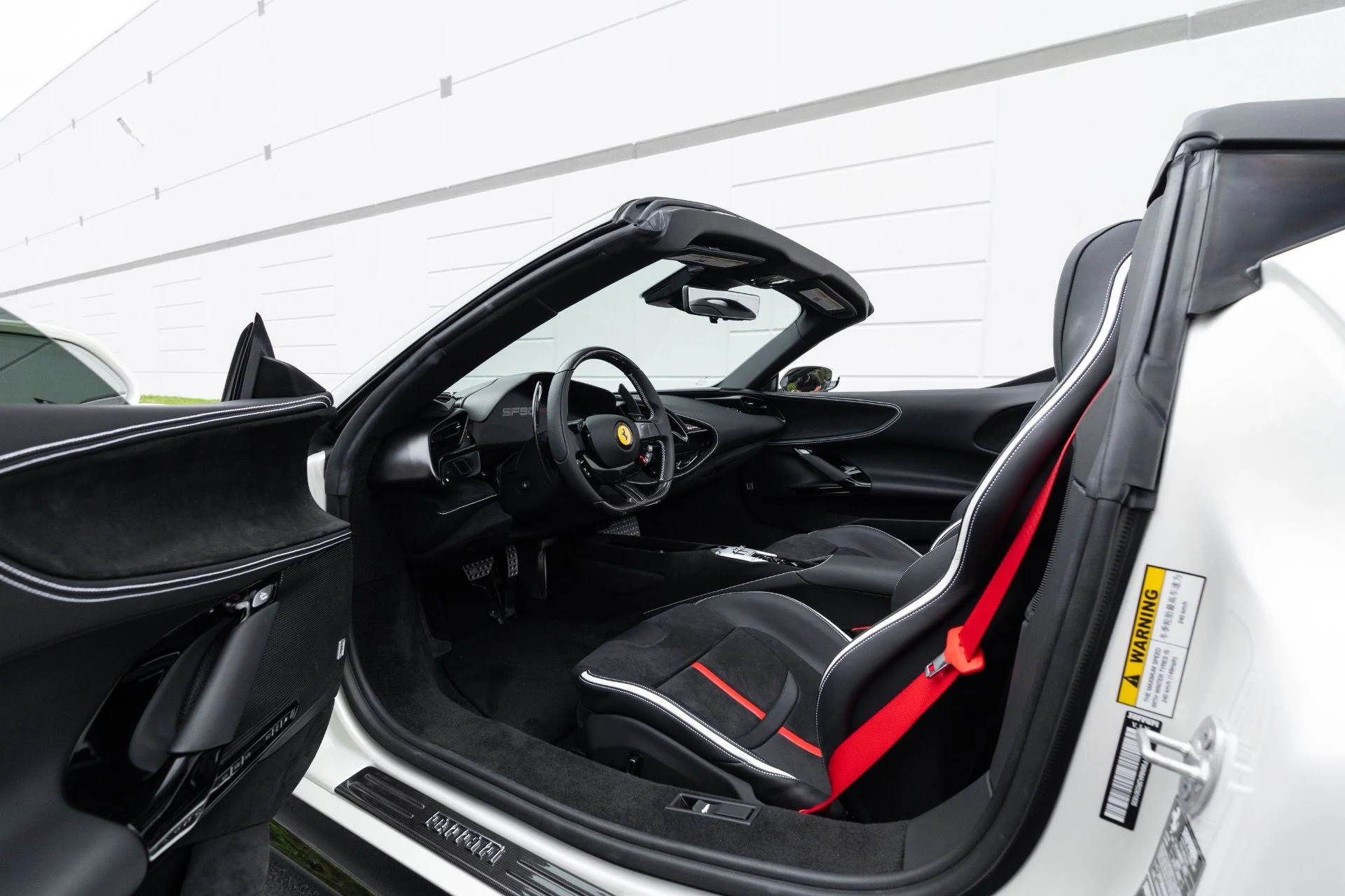 mph068_3409939475_Used_2024_Ferrari_SF_90_Spider_1775624513_c5f68dfdc2