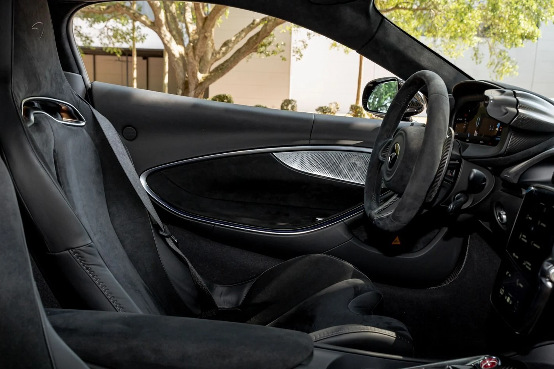 mph068_3492210504_396_p69_l_56d99c3af3