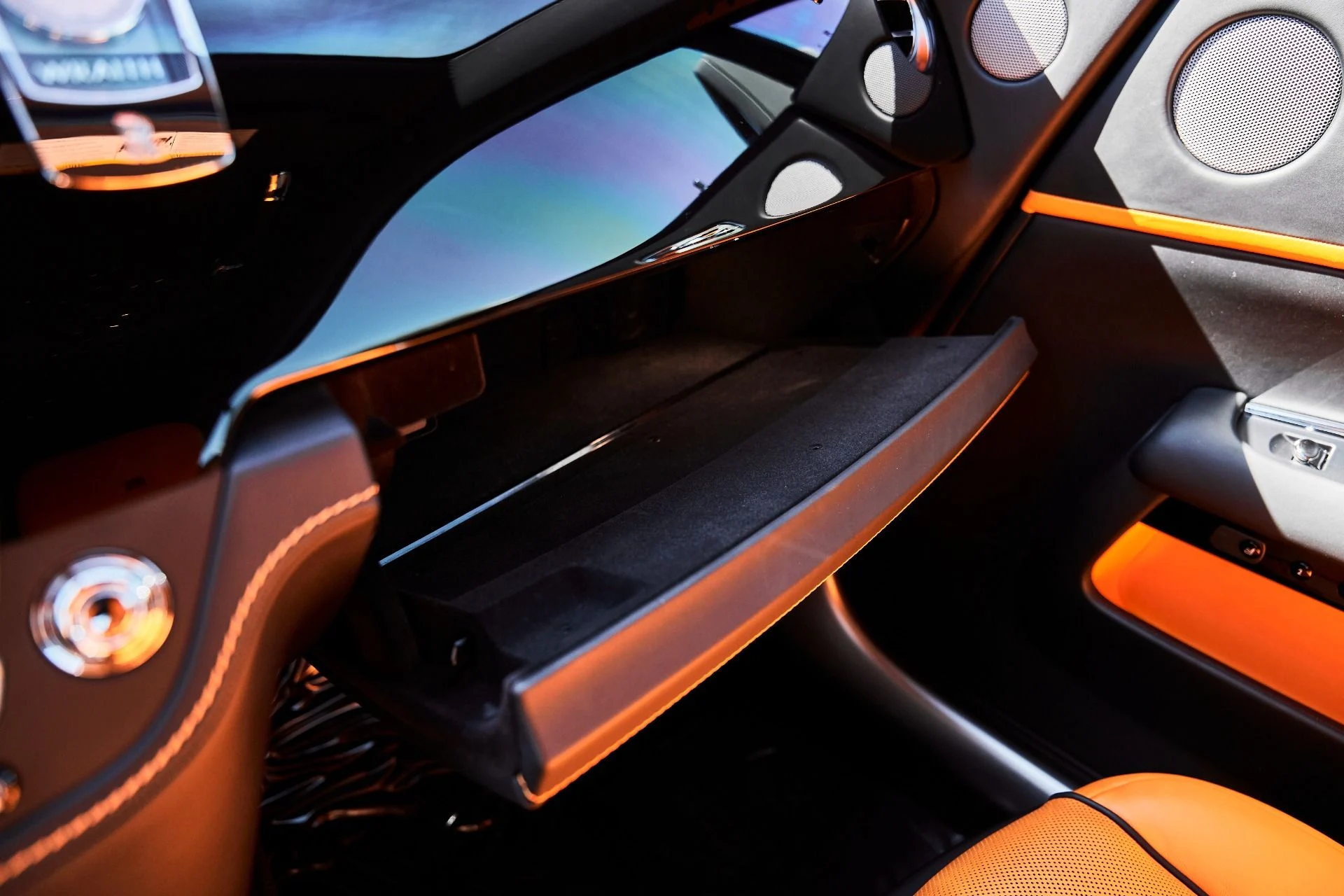 mph068_3564068383_Used_2020_Rolls_Royce_Wraith_Base_1776302680_d608930b1a