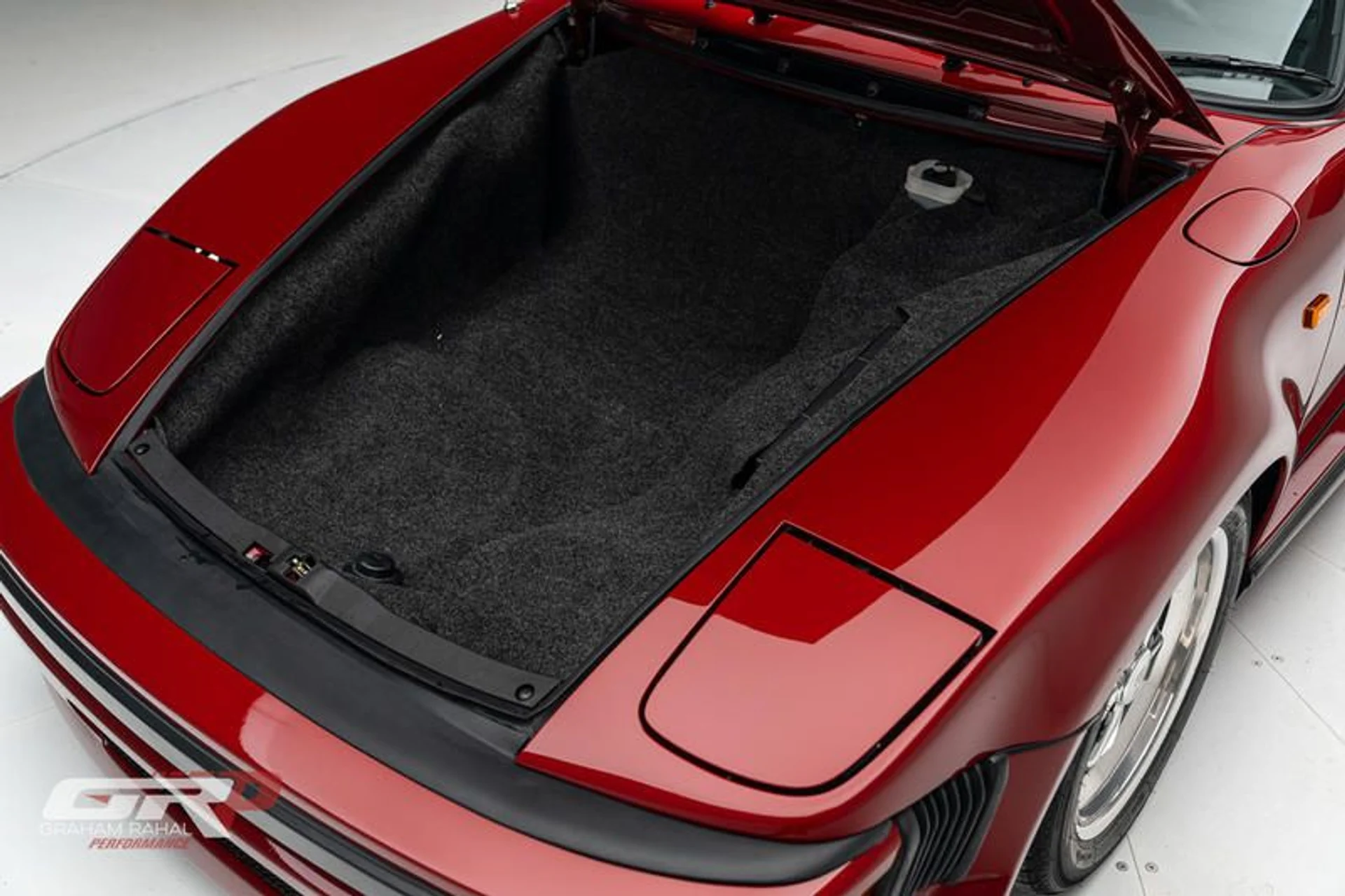 mph068_358784673_2222325_E_8_CC_5_431_C_A2_E5_735_C16_F2_A489_39f4fe7e57