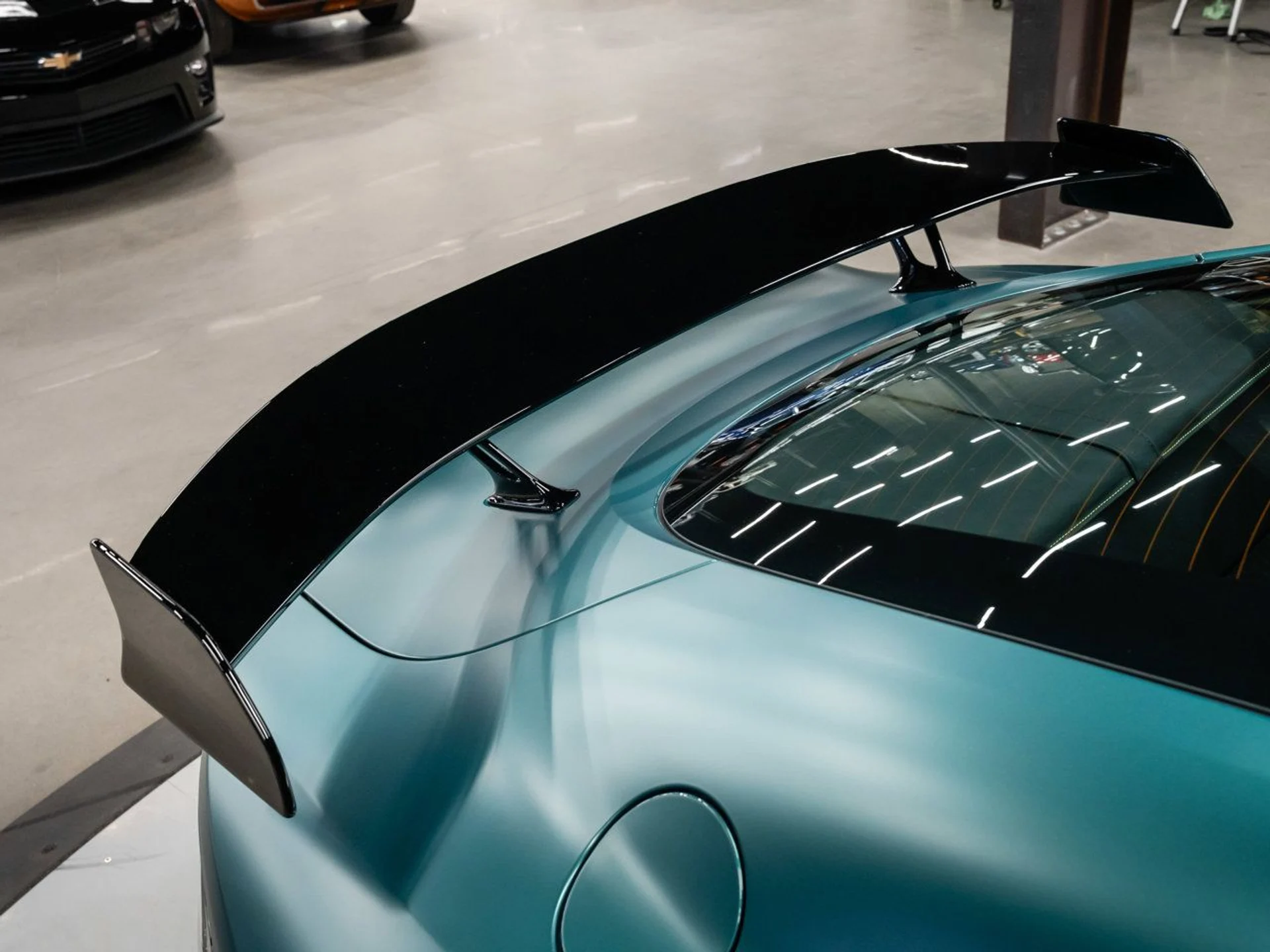 mph068_3631833923_aston_martin_vantage_2023_c1a0628bf9