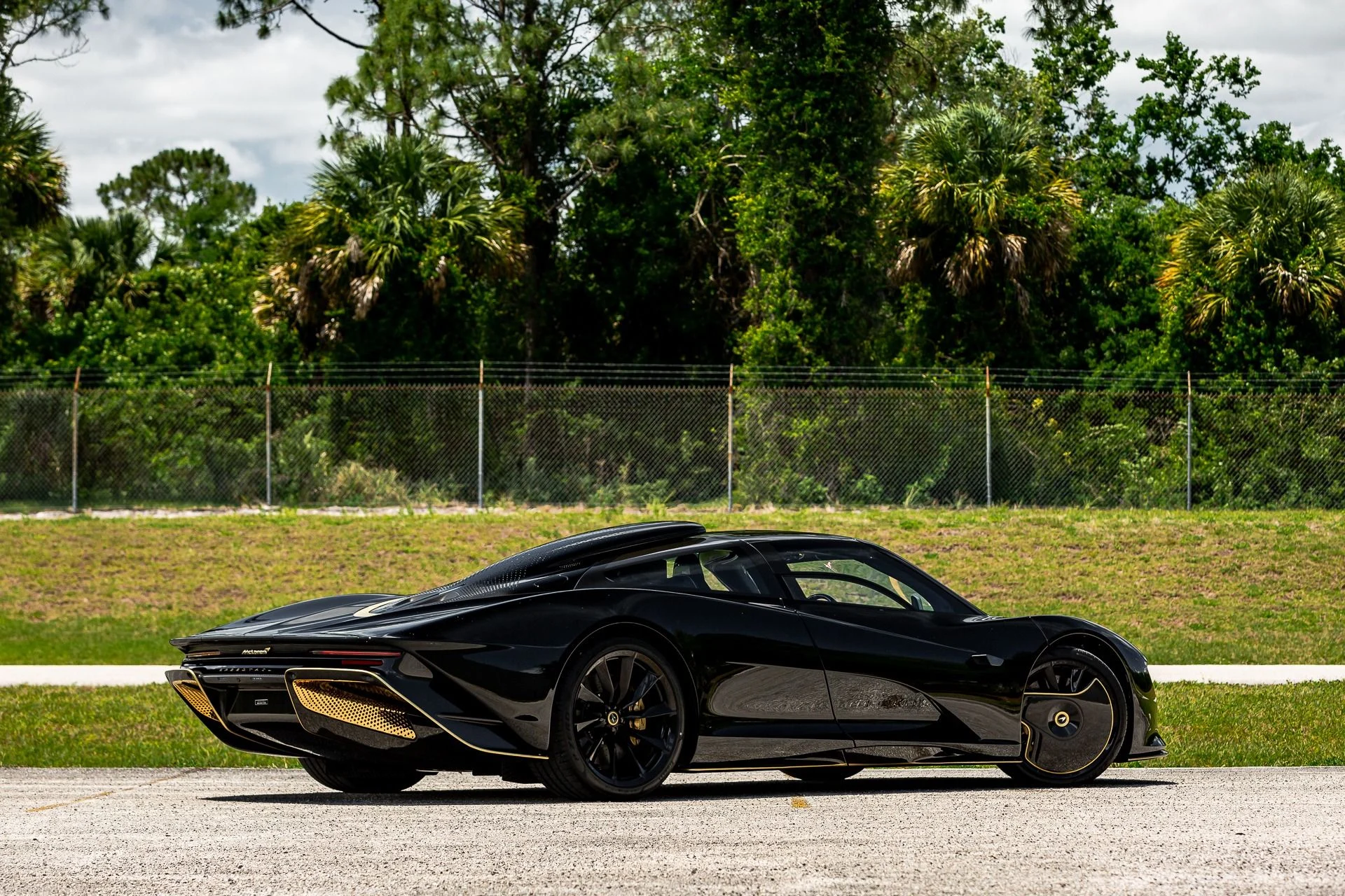 mph068_3664825425_251_p69_l_46700af7c5