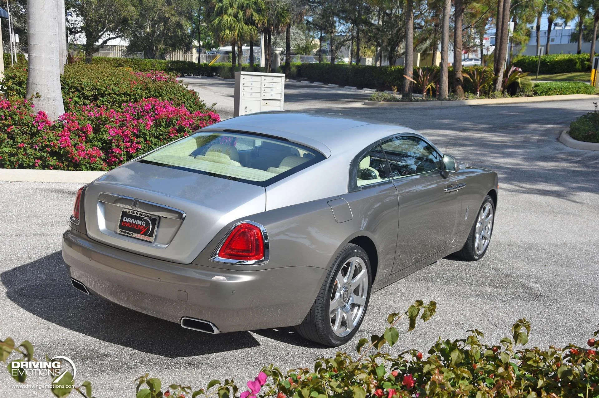 mph068_3676252972_883_p69_l_68dc14ce03