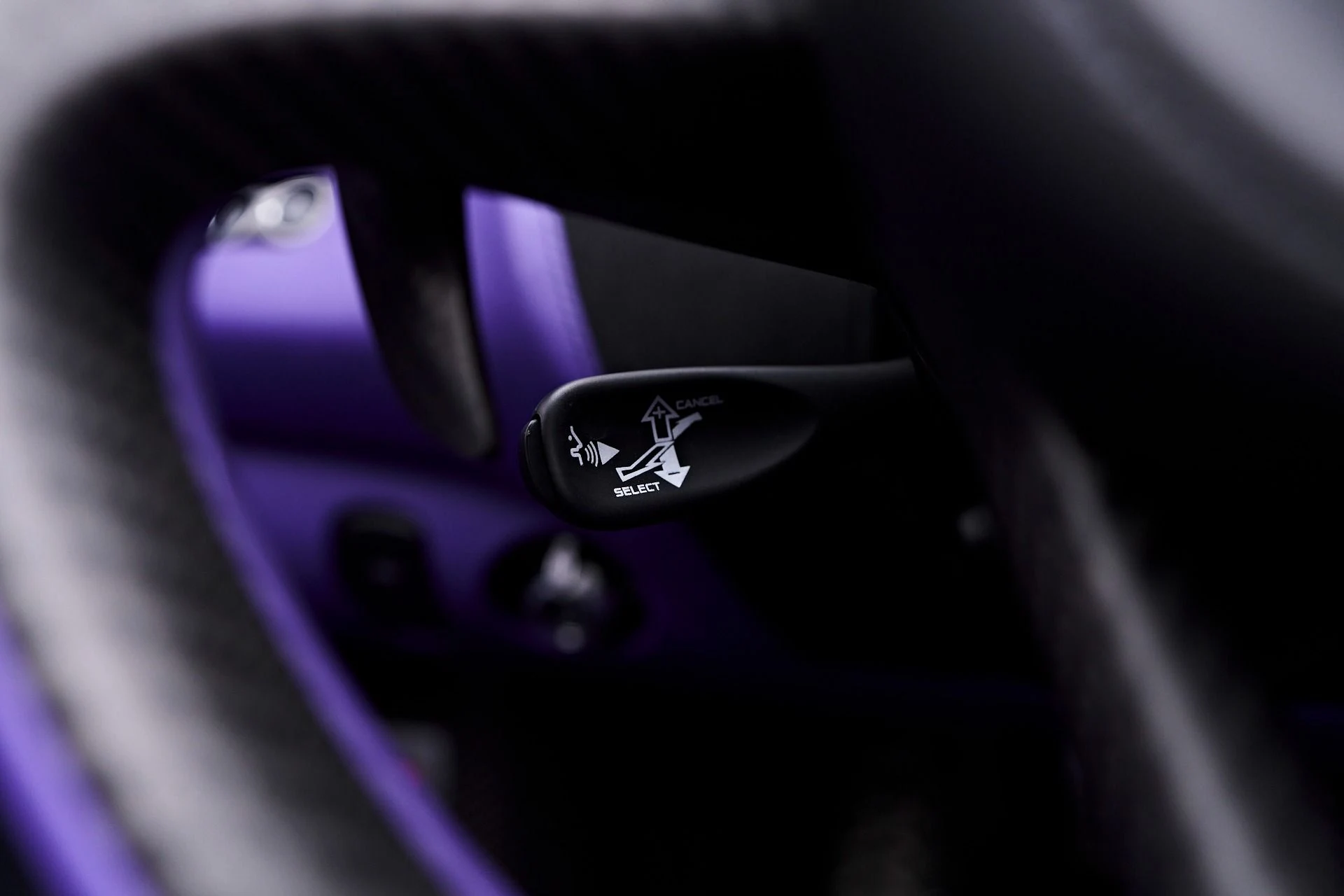 mph068_3688585713_Used_2022_Mc_Laren_765_LT_Base_1753480618_a0896ac1b7