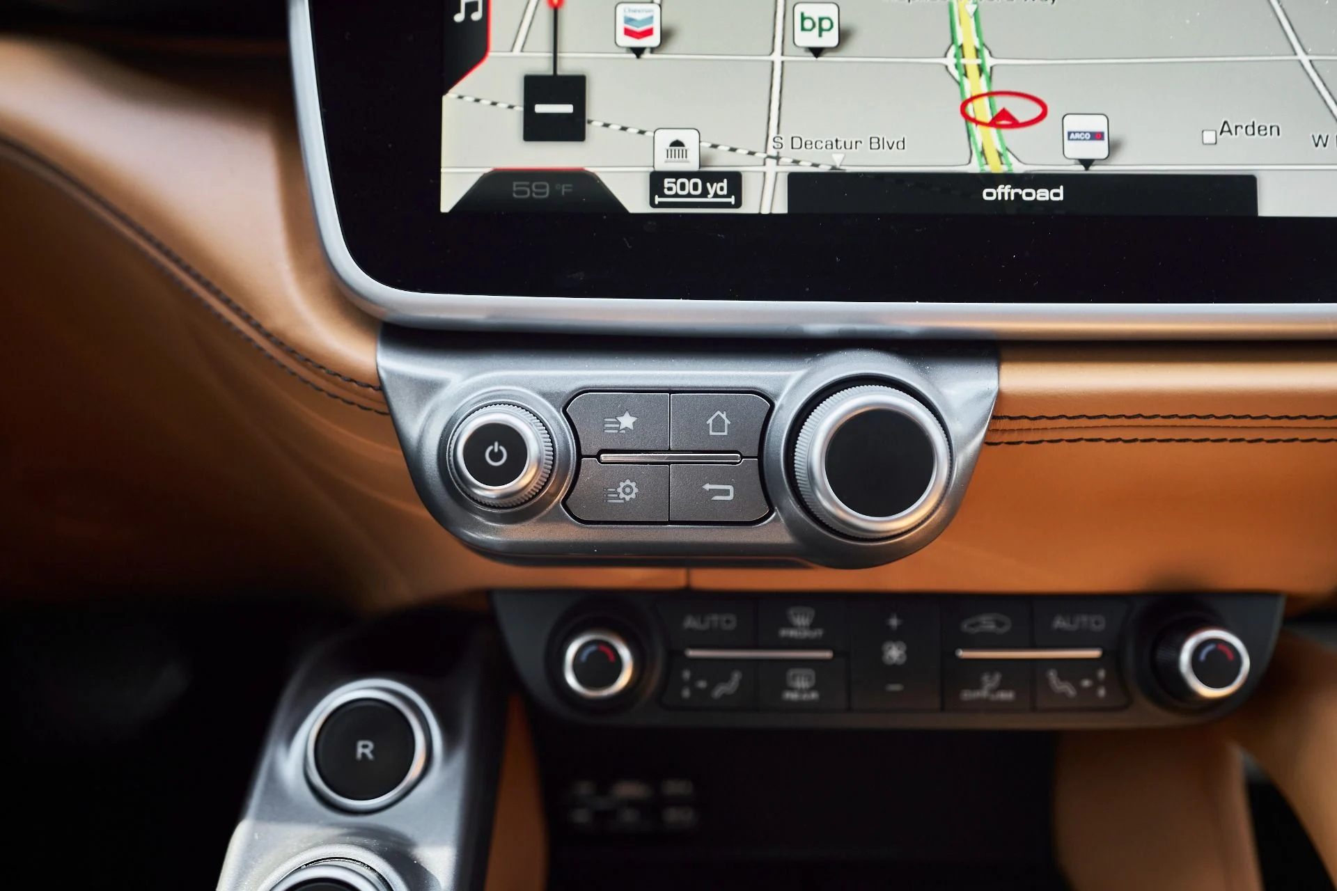 mph068_37606021_Used_2018_Ferrari_GTC_4_Lusso_V12_1764210251_88a5cc931f