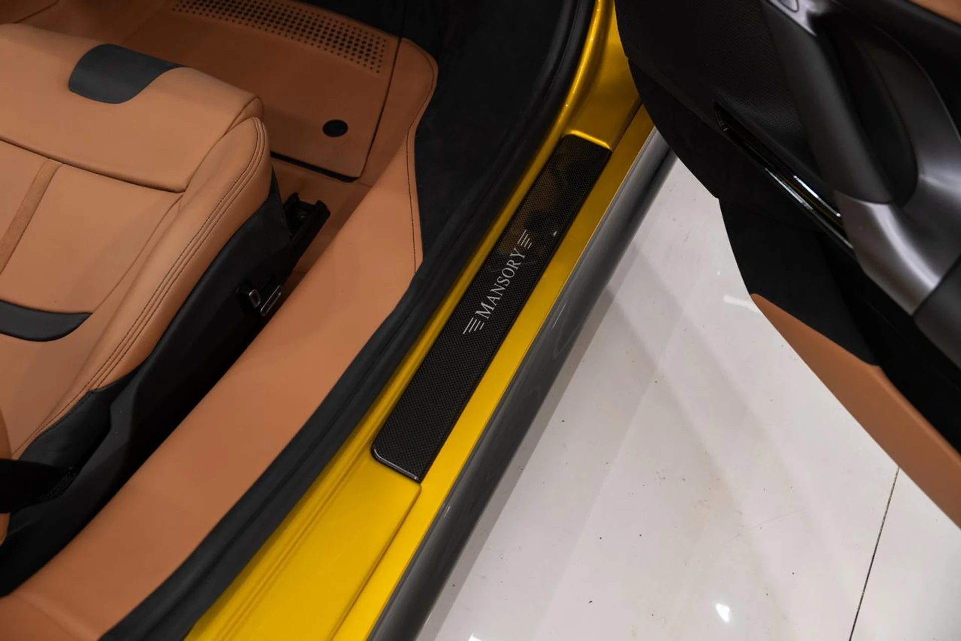 mph068_3765412000_ca29ca3d335d4e13c380697ed71e0670_abb7ff03d3