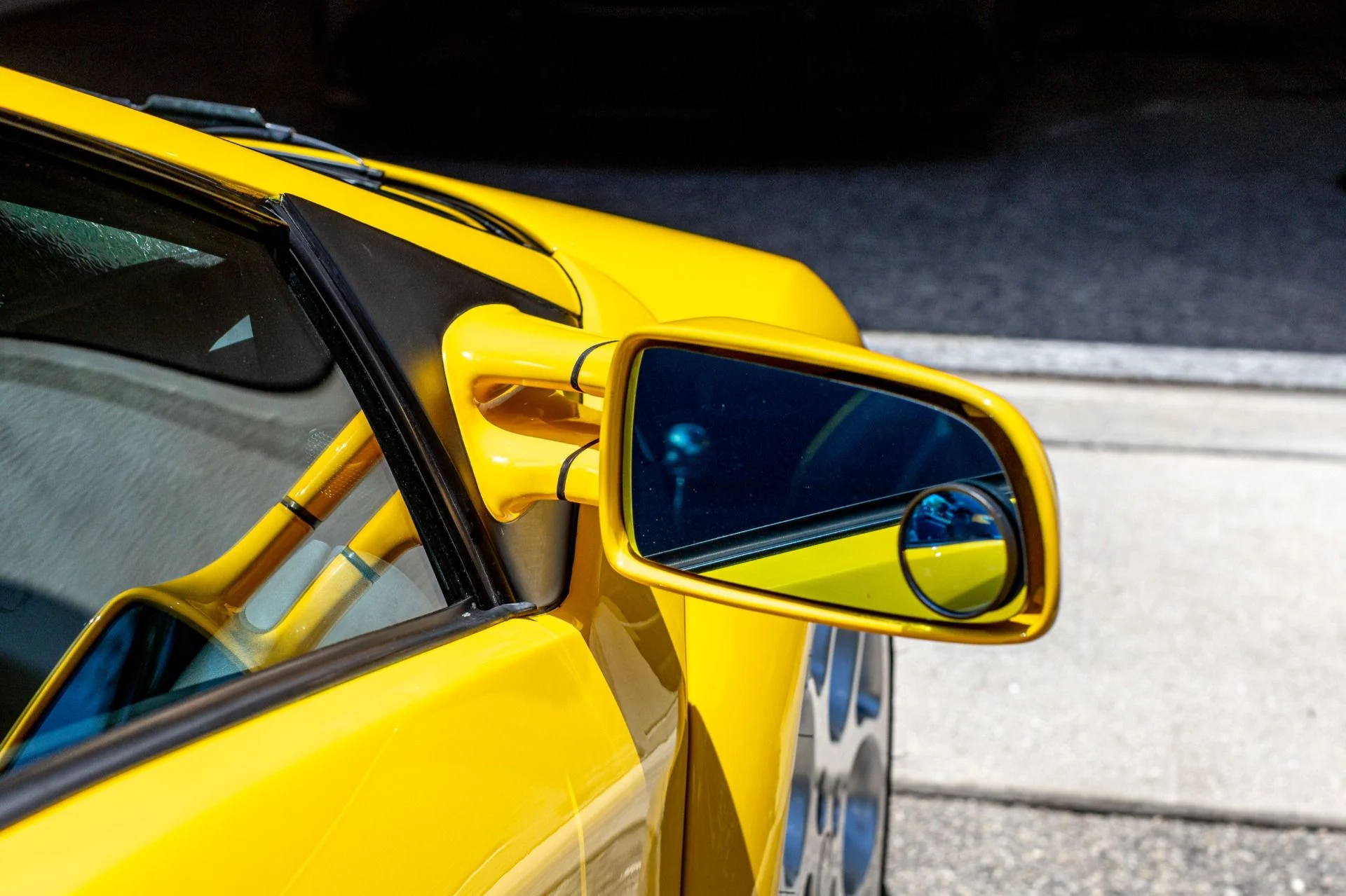 mph068_3801580412_Used_2001_Lamborghini_Diablo_VT_IMMACULATE_CONDITION_W_EXTENSIVE_CARBON_19_K_SERVICE_PERFORMED_1659125247_86ec0ff522