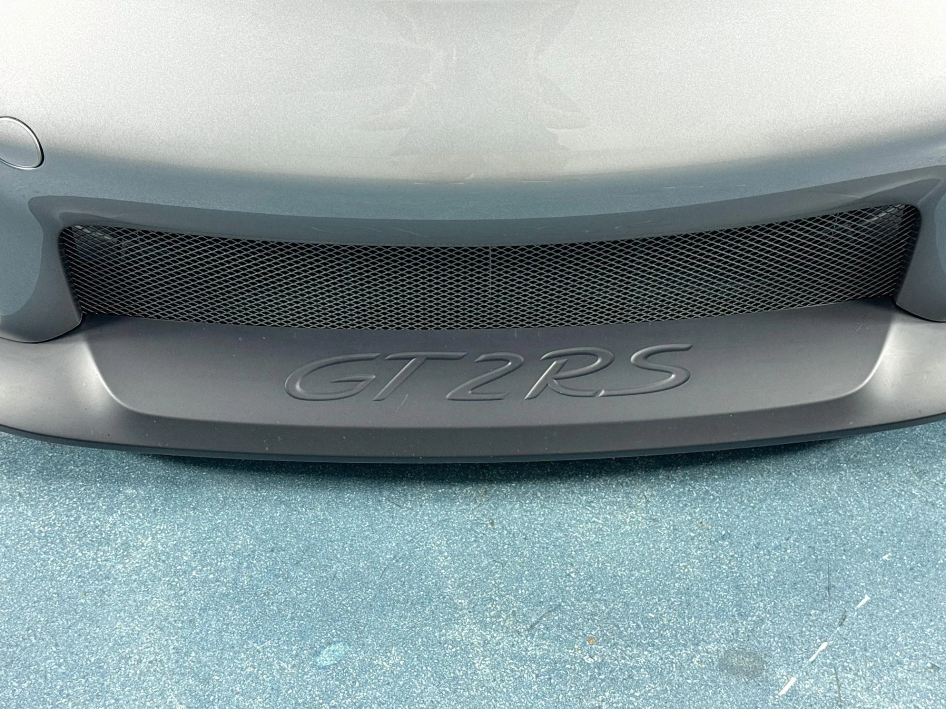 mph068_3802513779_Used_2018_Porsche_911_GT_2_RS_1785871811_33bbf23813