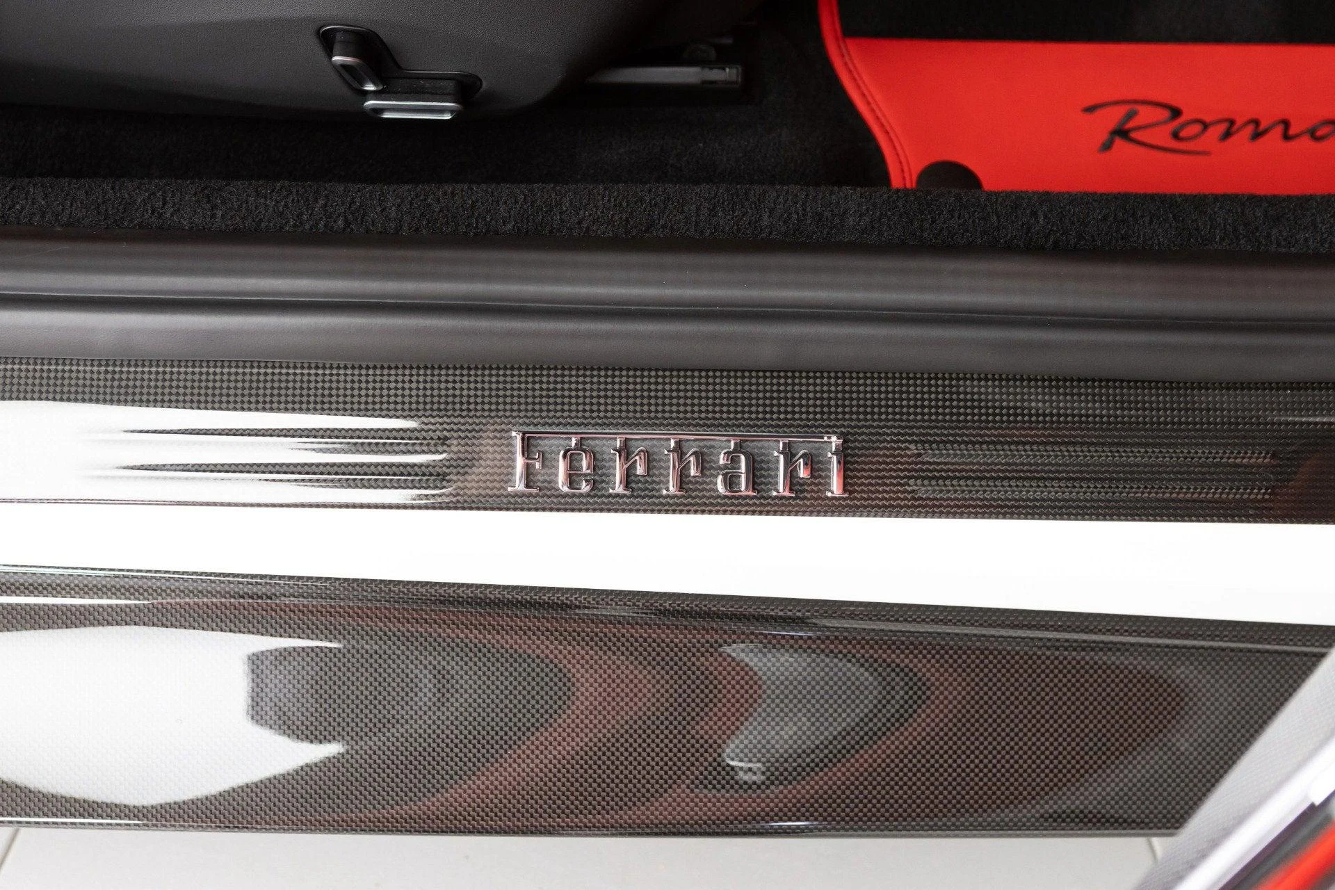 mph068_3820408320_Used_2024_Ferrari_Roma_1777368654_2e96a5db51