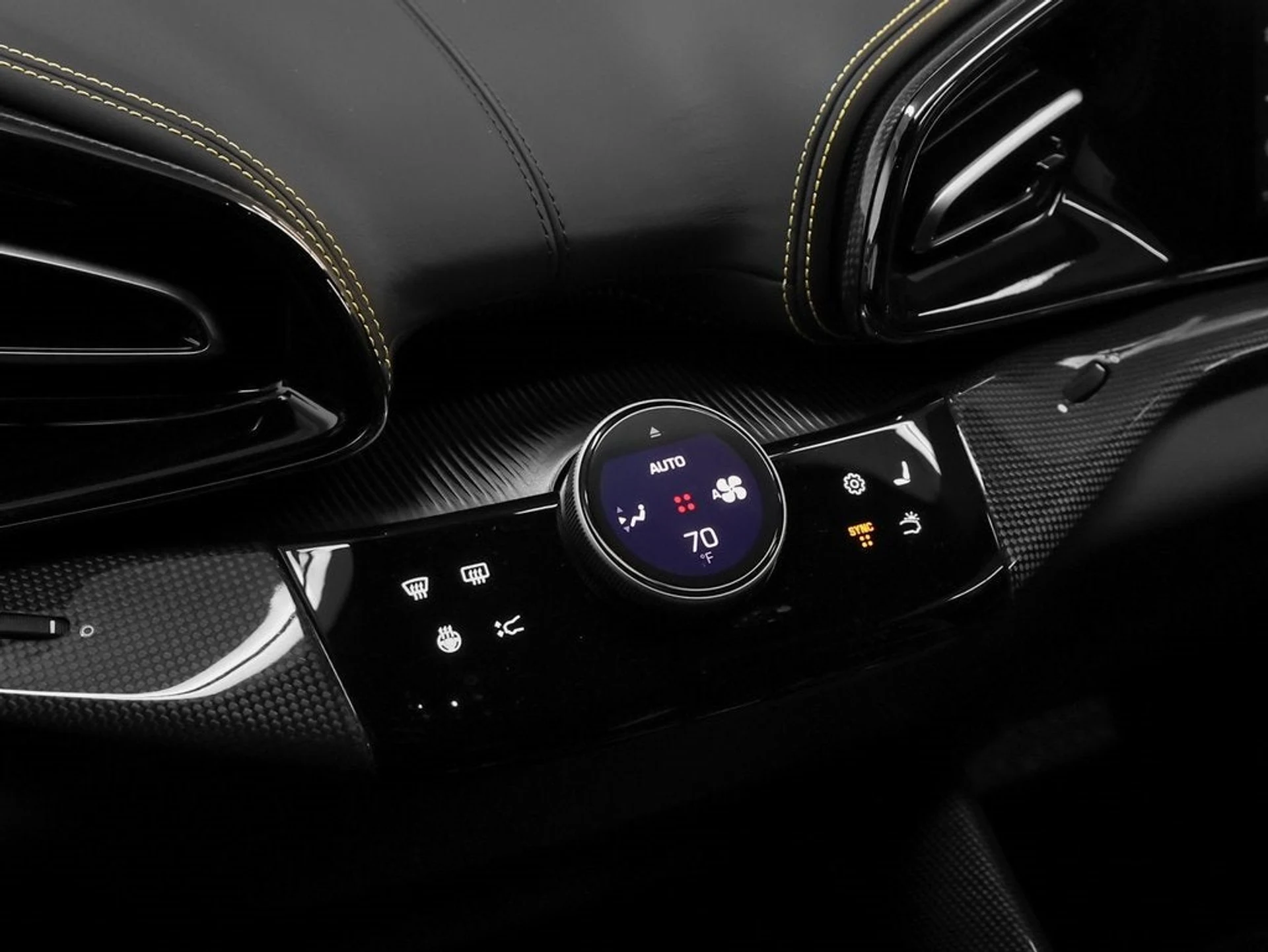 mph068_384378346_69_ee48aebcb9