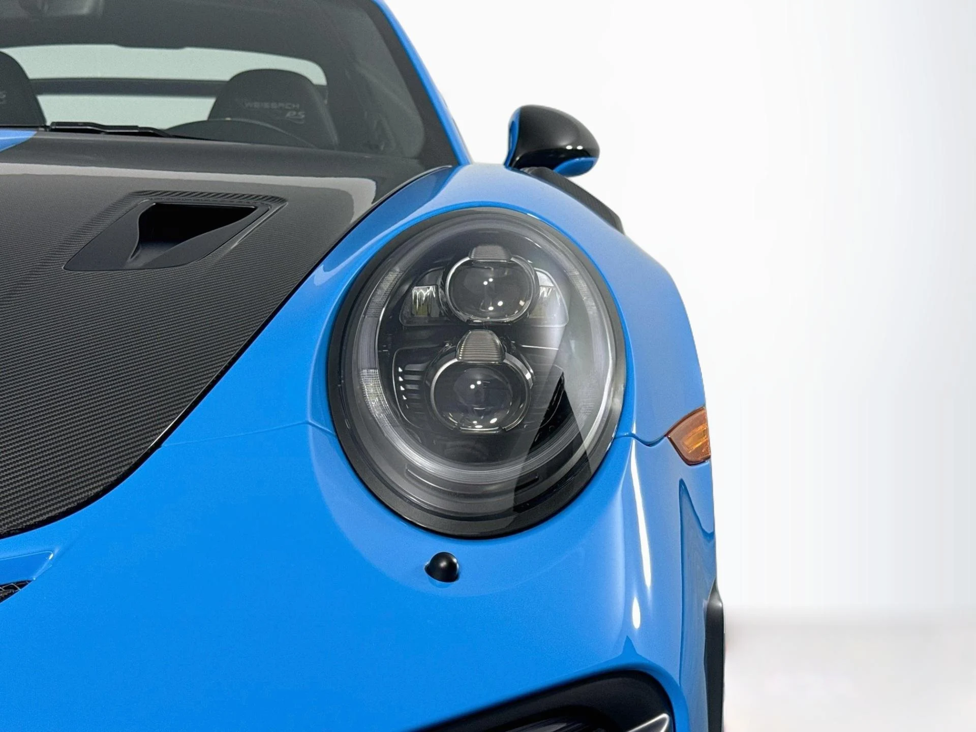 mph068_3866540026_Used_2019_Porsche_911_GT_2_RS_1785958232_c2b3c4184f