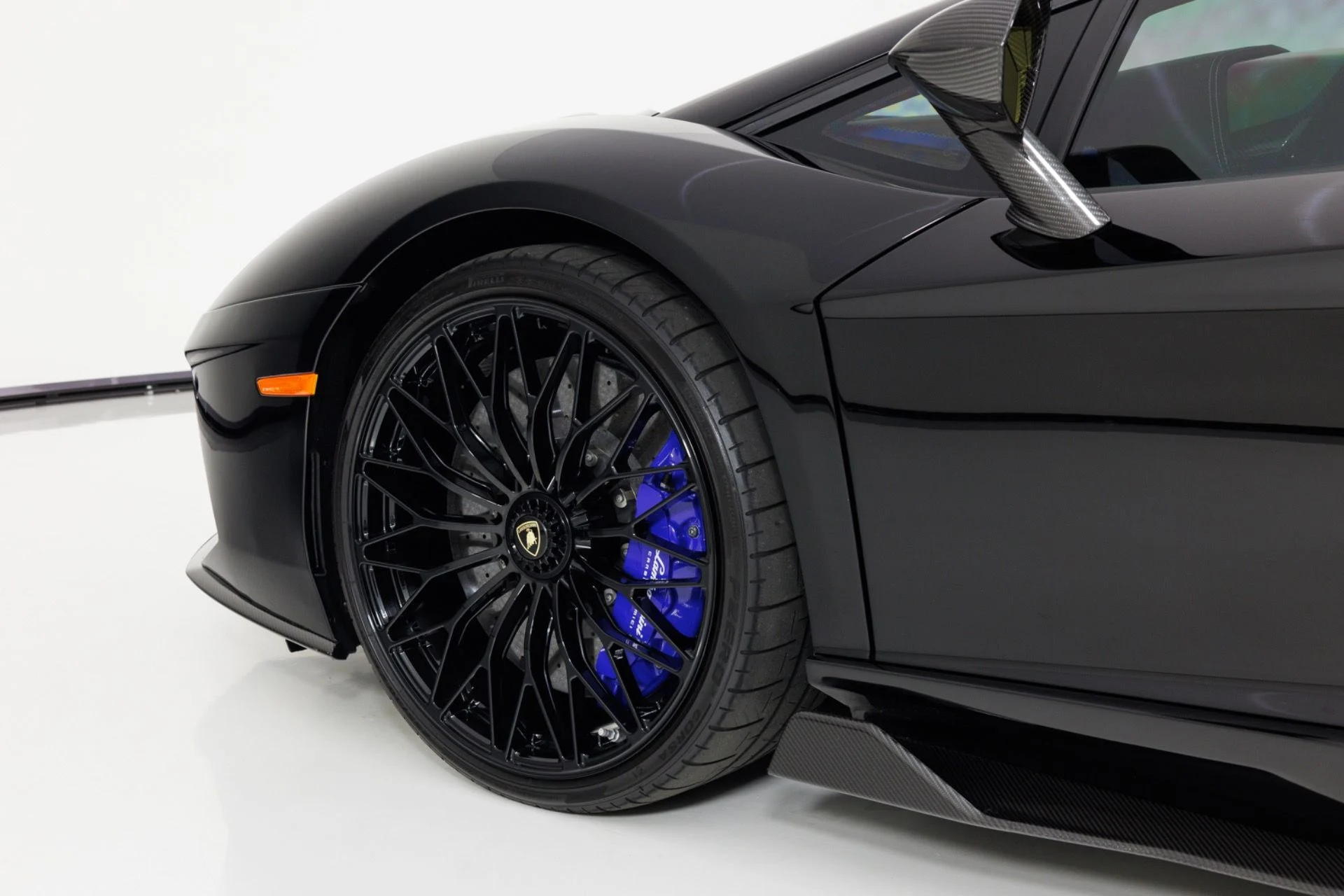 mph068_3923086347_Used_2022_Lamborghini_Aventador_LP_780_4_Ultimae_Roadster_1793224005_f55b1e9bbf