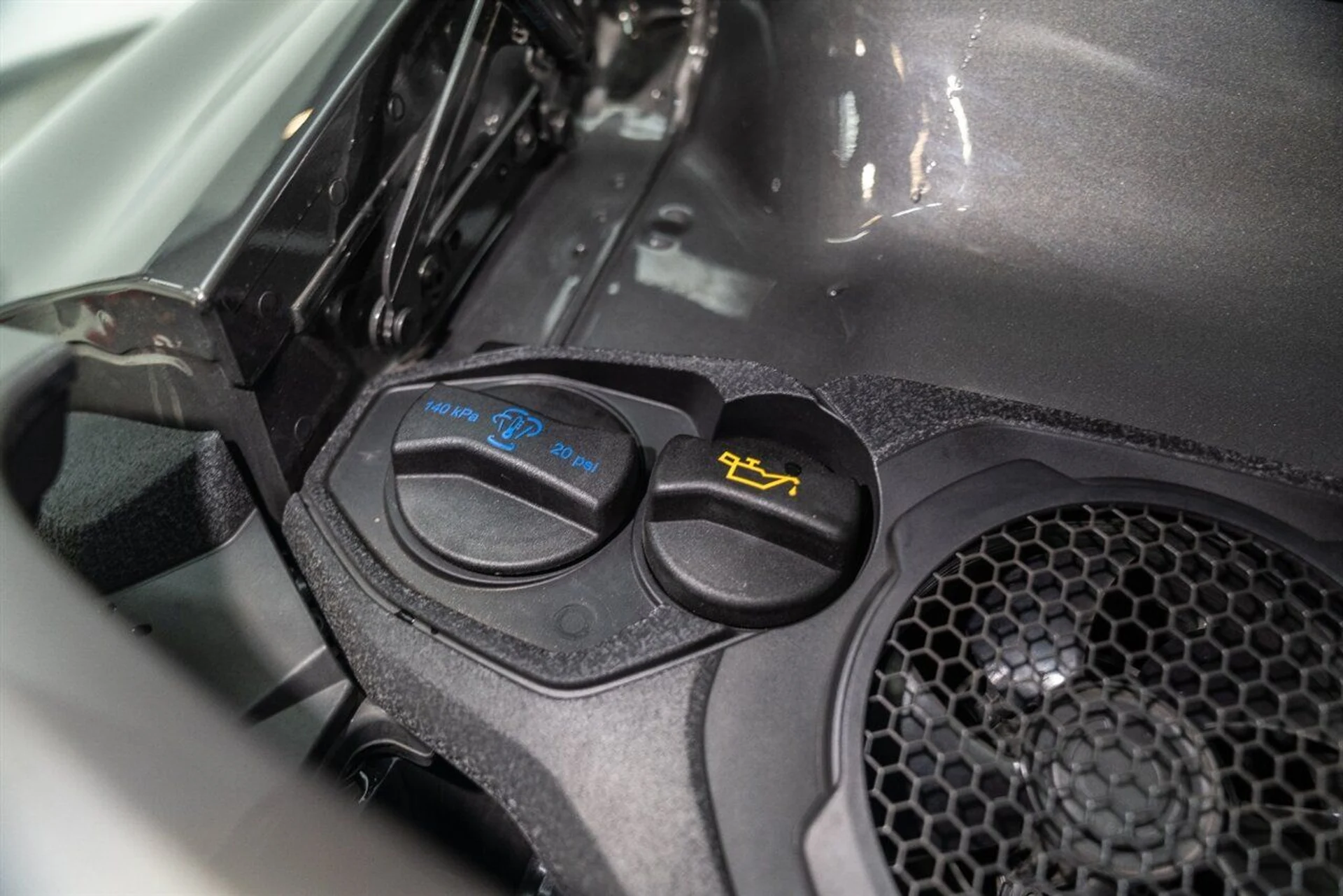 mph068_397261317_8f2e0053df_1280_35370339c5