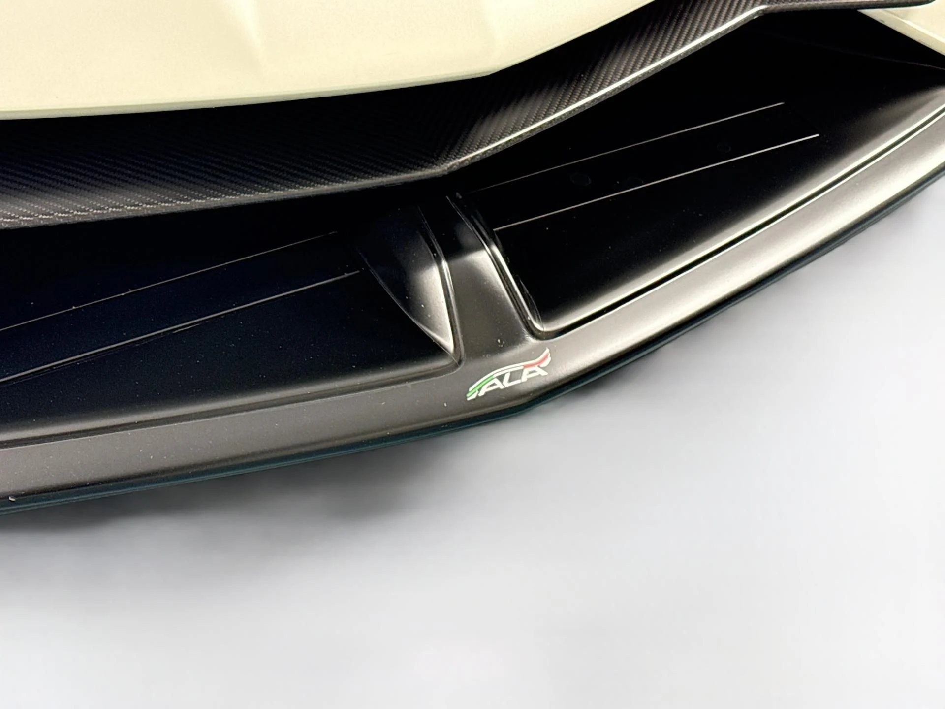 mph068_3990365587_Used_2020_Lamborghini_Aventador_LP_770_4_SVJ_Roadster_1785777176_82c1802486