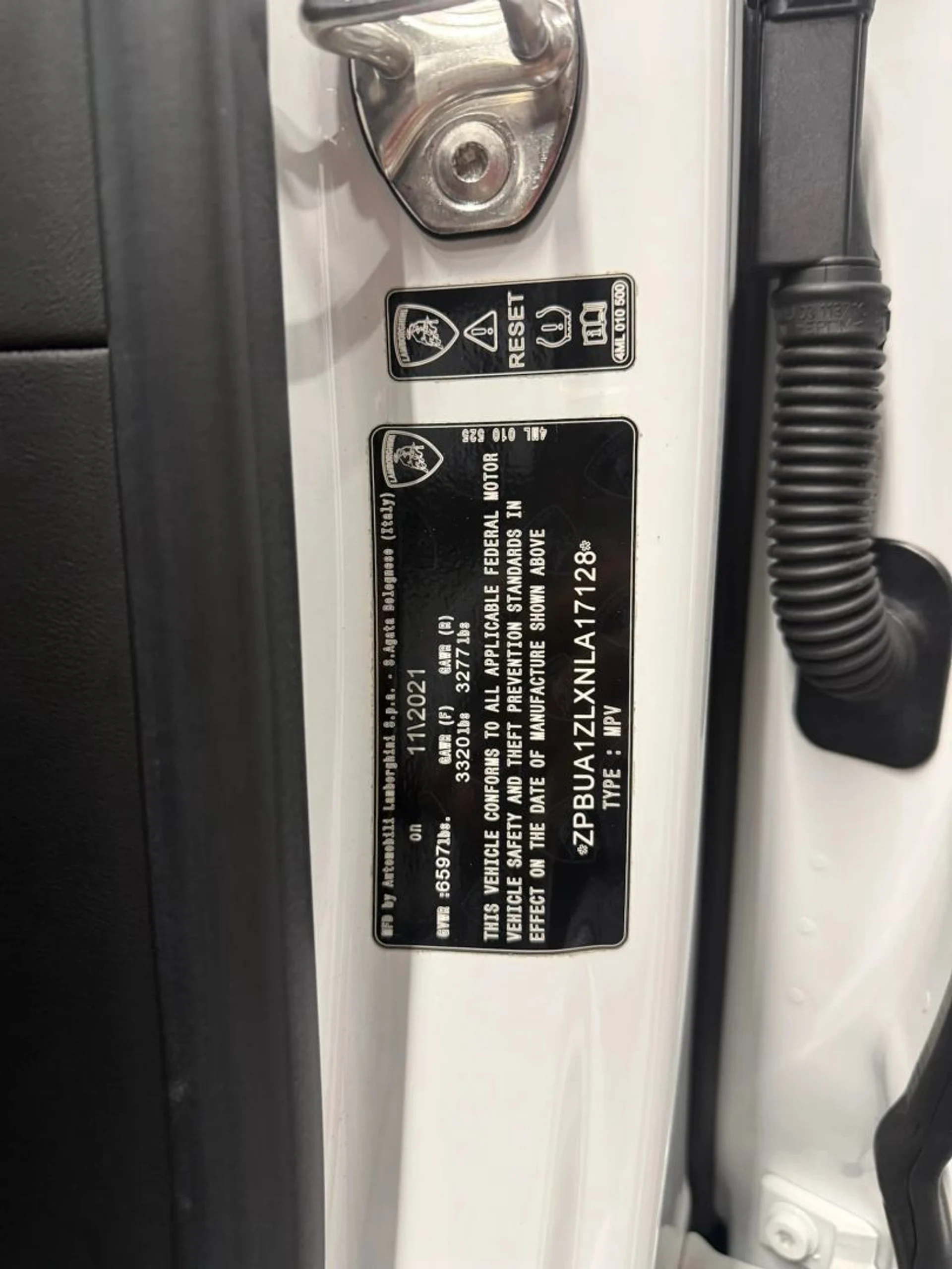 mph068_4030505317_202510_42b1994d7f9a4f71a1b5b89d9b2893ae_4a1b2b8a77