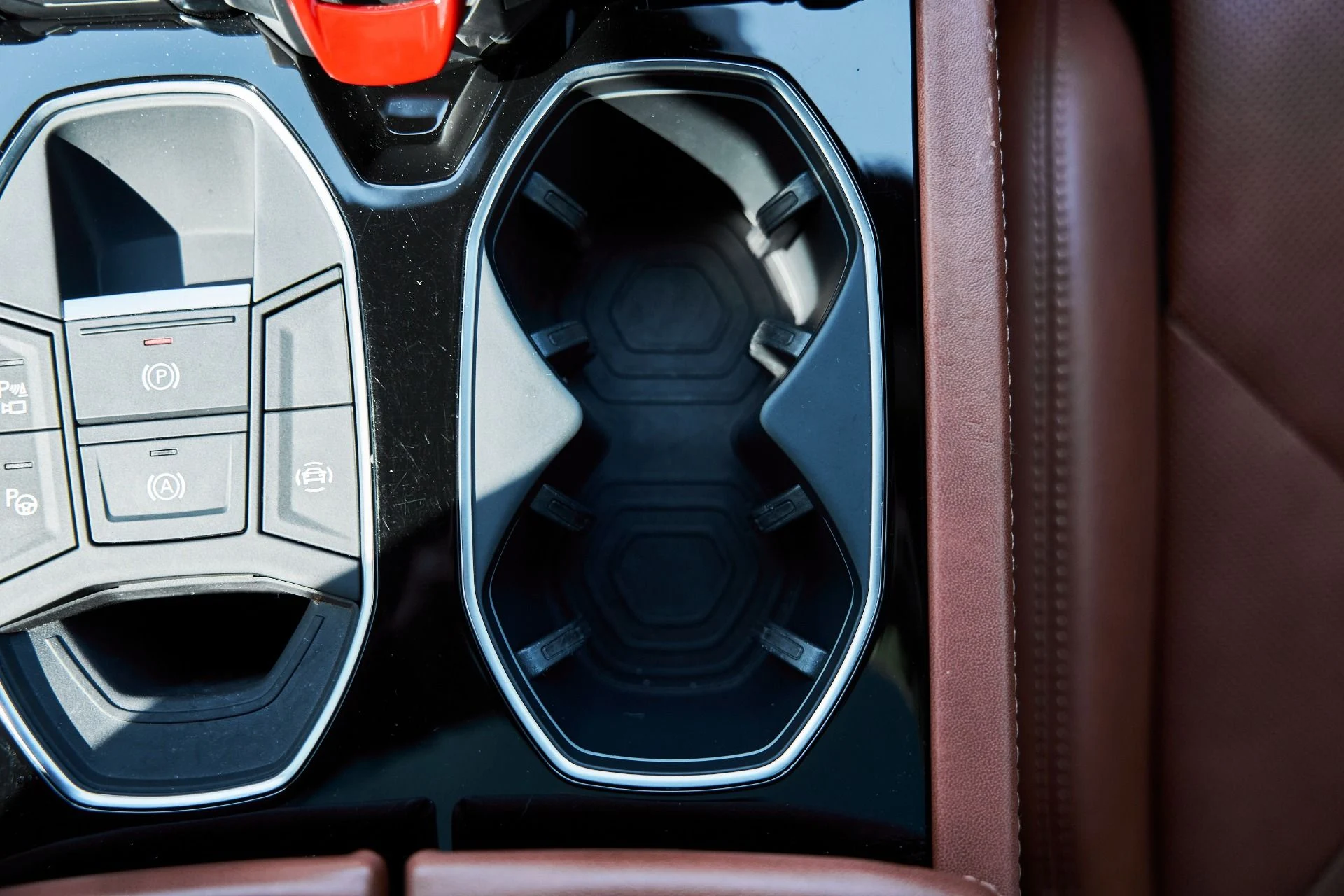 mph068_4058972766_Used_2023_Lamborghini_Urus_S_1771891332_868a5bf86b