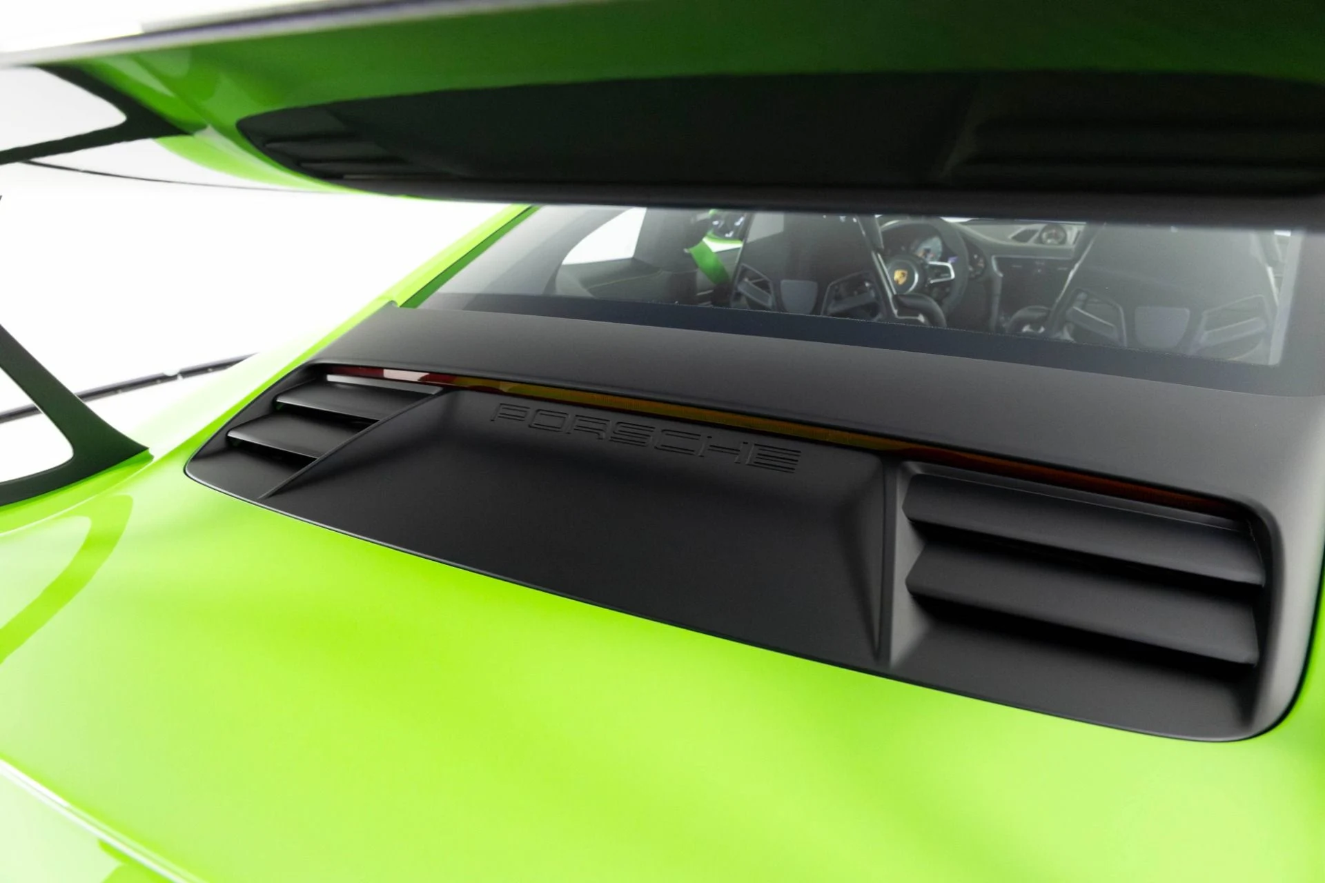 mph068_4080552525_Used_2019_Porsche_911_GT_3_RS_1763595313_aac0dbf6a5