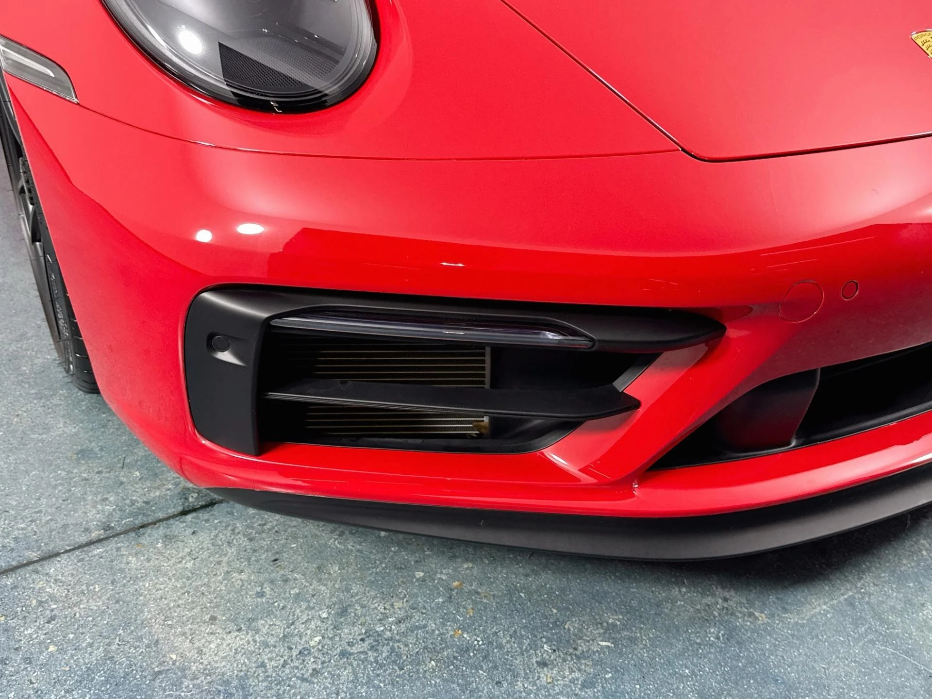 mph068_4083236165_Used_2024_Porsche_911_Carrera_GTS_1787948935_18e0deca7f