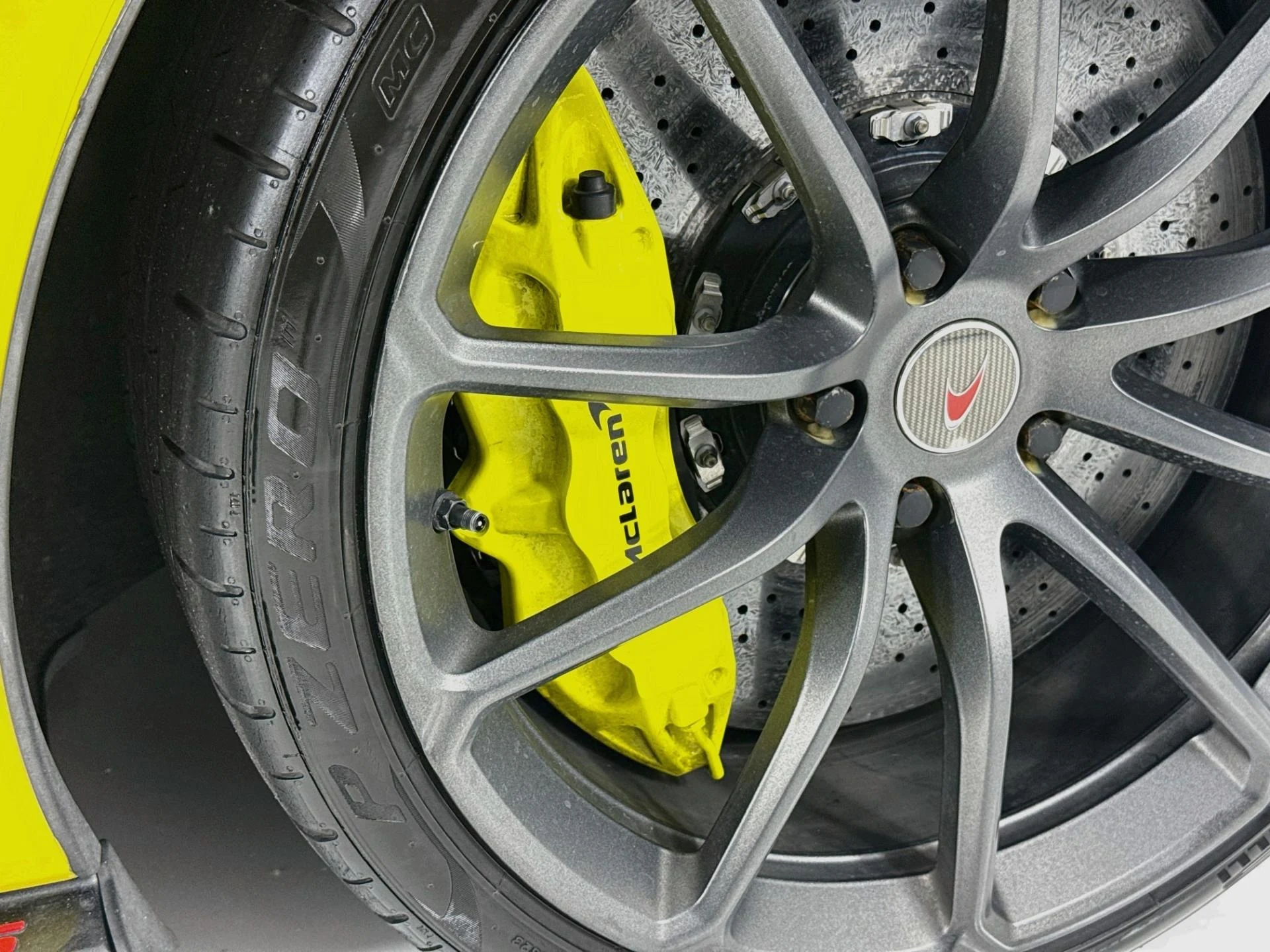 mph068_4113220537_Used_2018_Mc_Laren_570_S_Spider_1793227984_2a79eed042