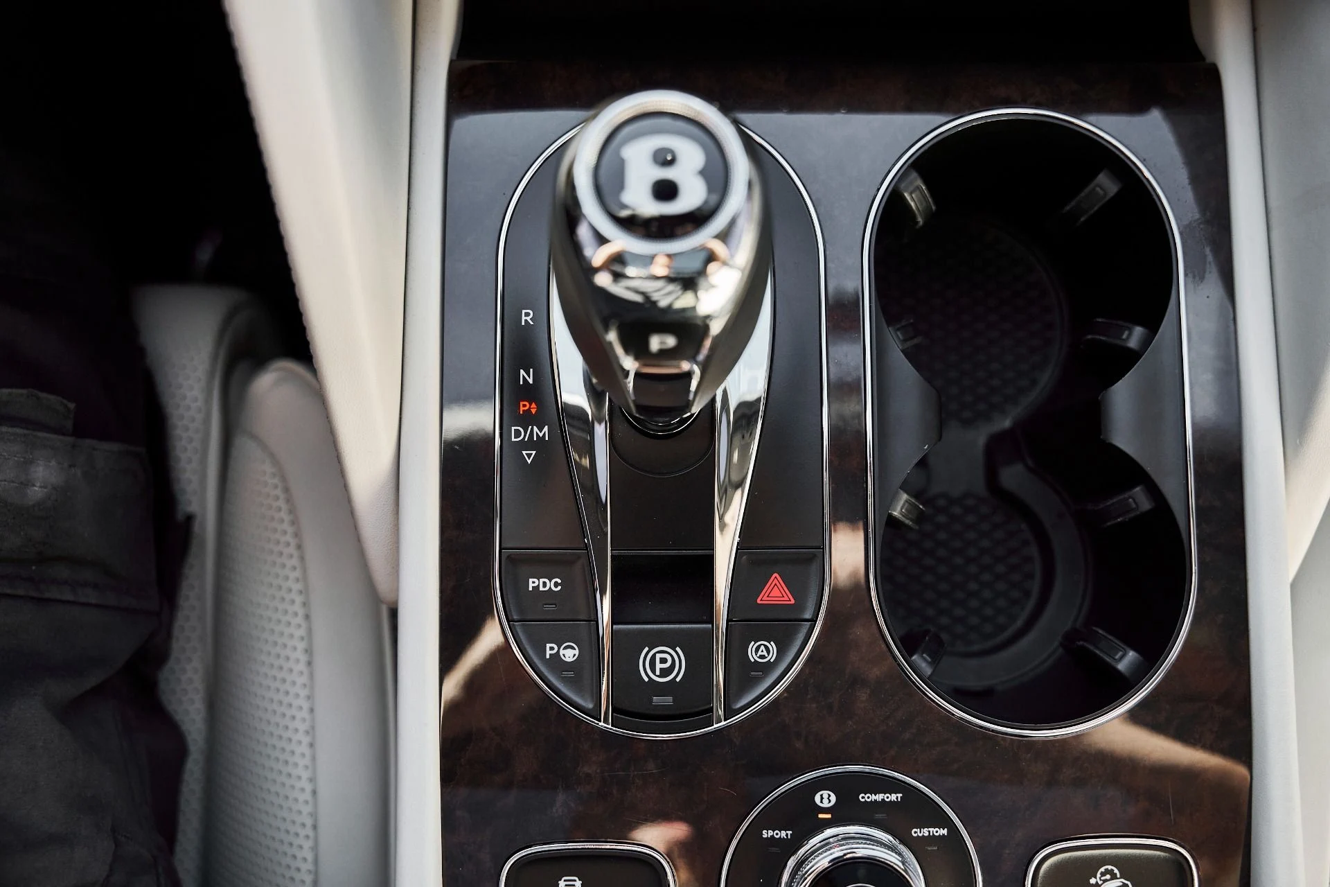 mph068_4114101369_Used_2023_Bentley_Bentayga_EWB_Azure_1773968912_82764afbdd