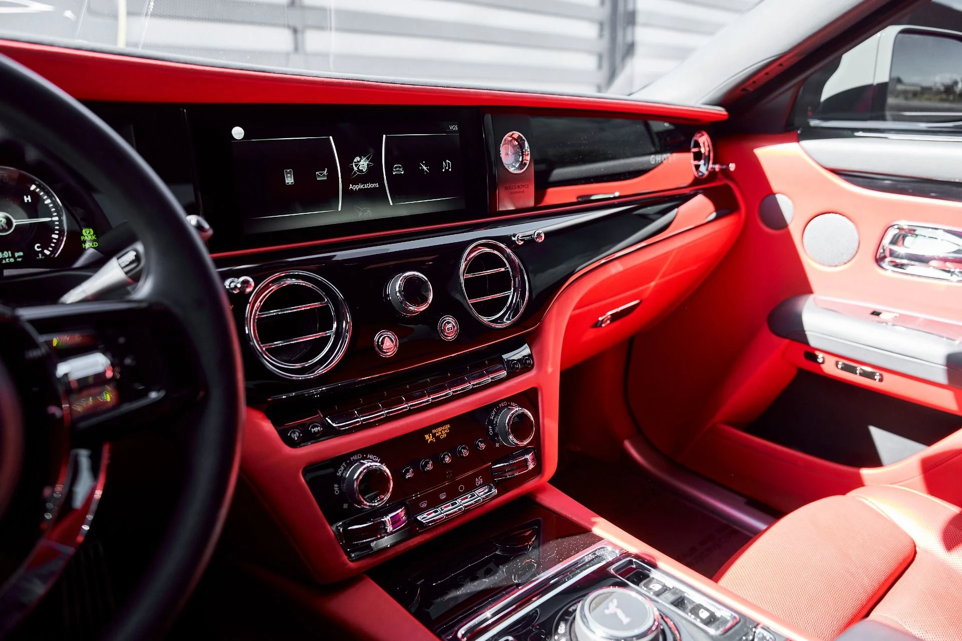 mph068_416345518_Used_2022_Rolls_Royce_Ghost_Base_1772766100_9085da04c8