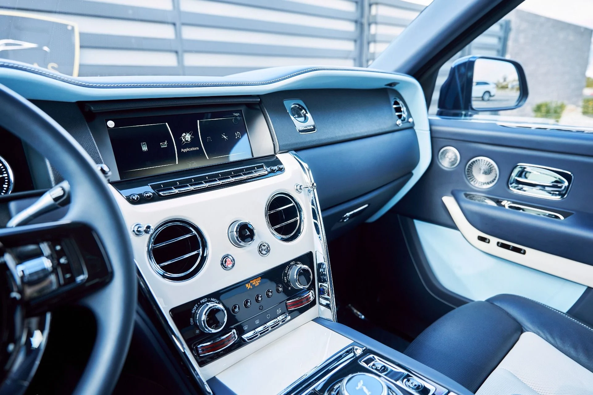 mph068_4187671041_Used_2022_Rolls_Royce_Cullinan_Base_1767400160_98424879c1