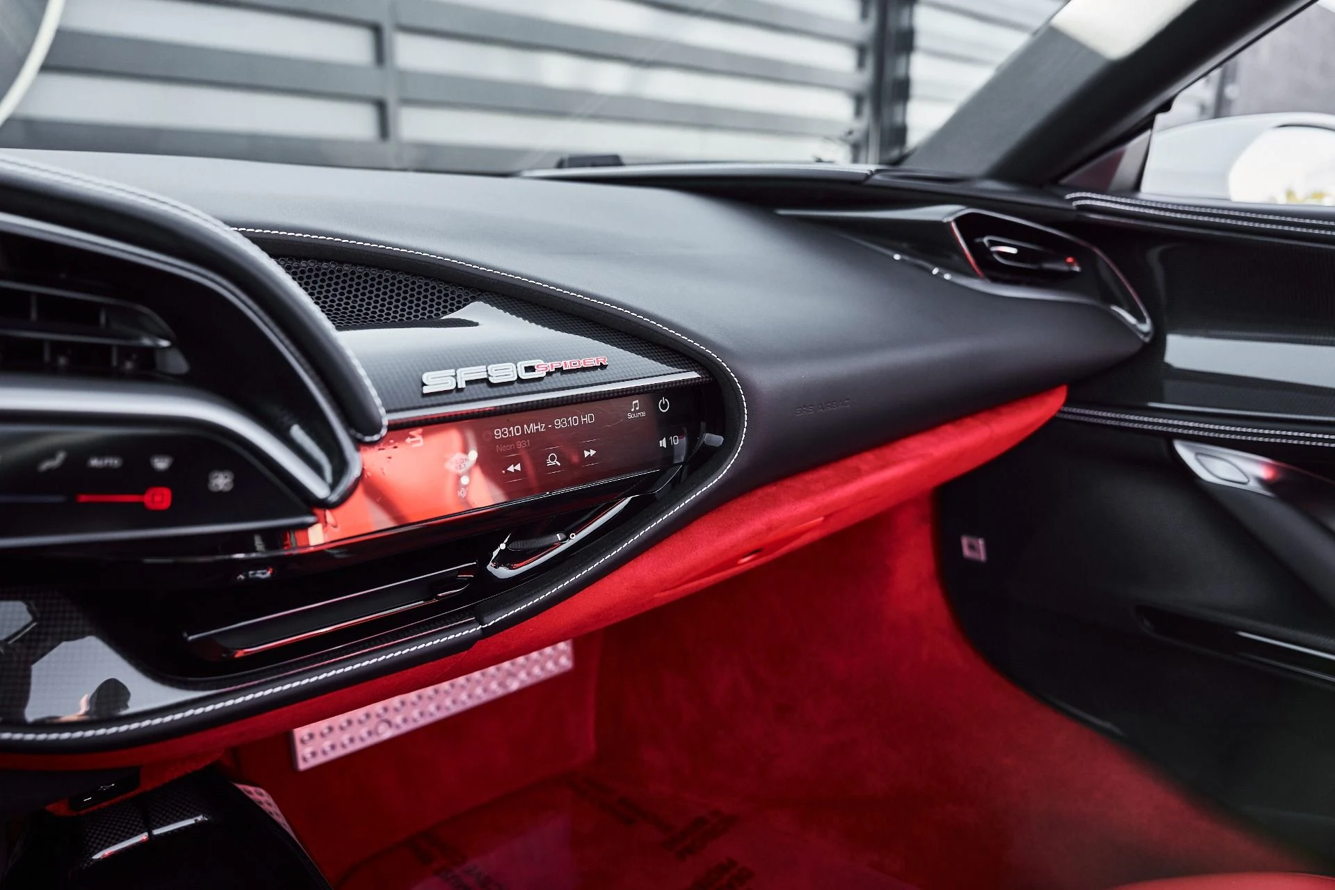 mph068_4225097390_Used_2025_Ferrari_SF_90_Spider_Base_1776876634_7be58f45a7