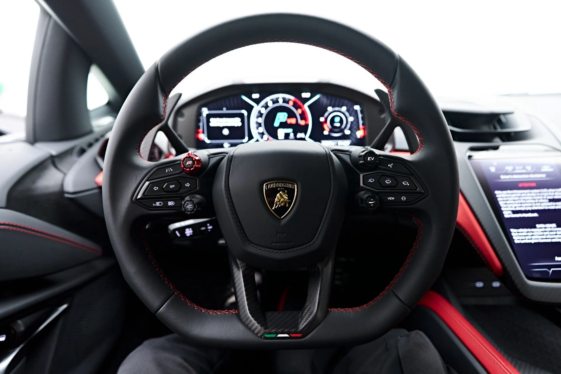mph068_4256400300_Used_2024_Lamborghini_Revuelto_Base_1756951563_970b218dde