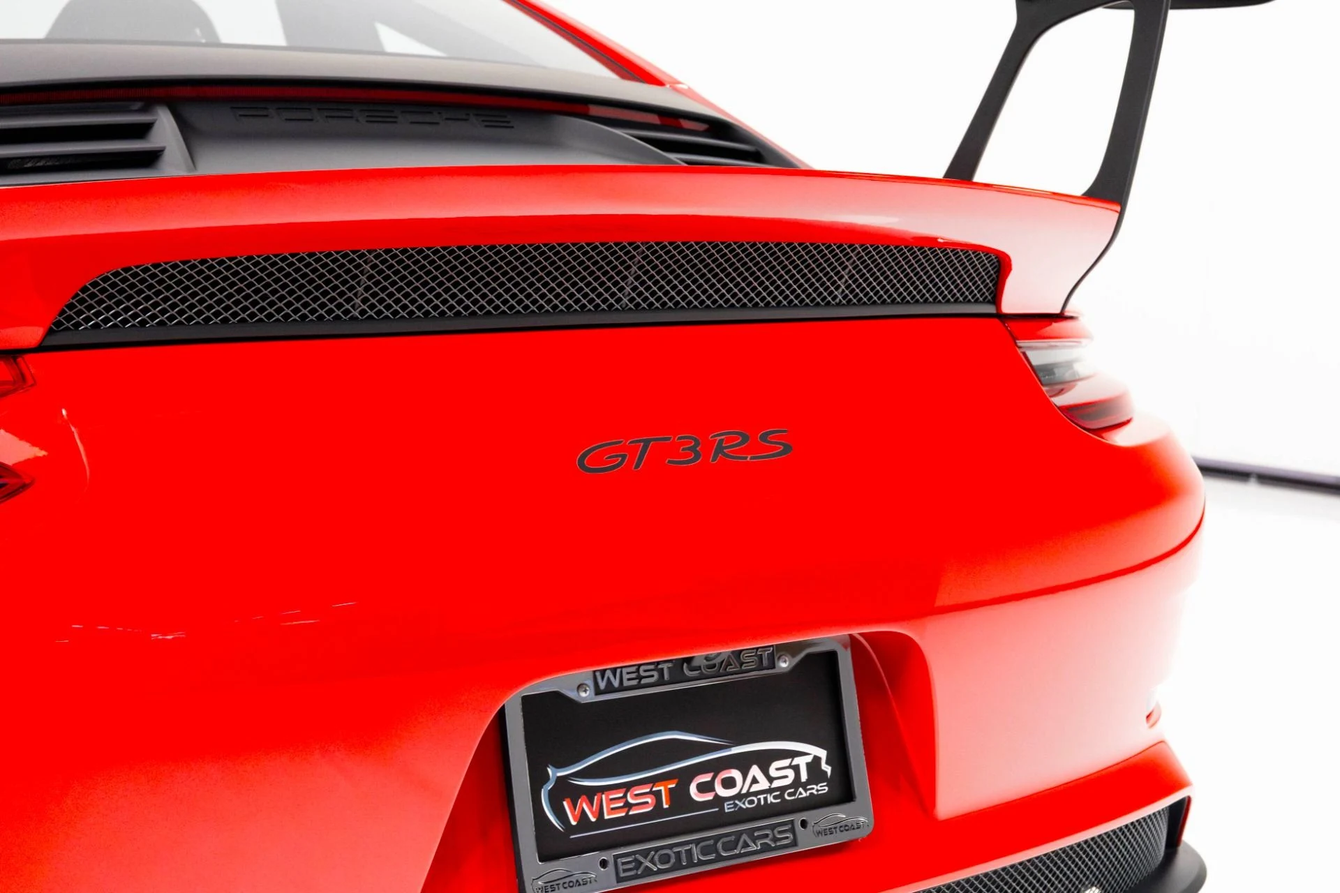 mph068_4294699056_Used_2019_Porsche_911_GT_3_RS_1762190451_bc1d3161f6