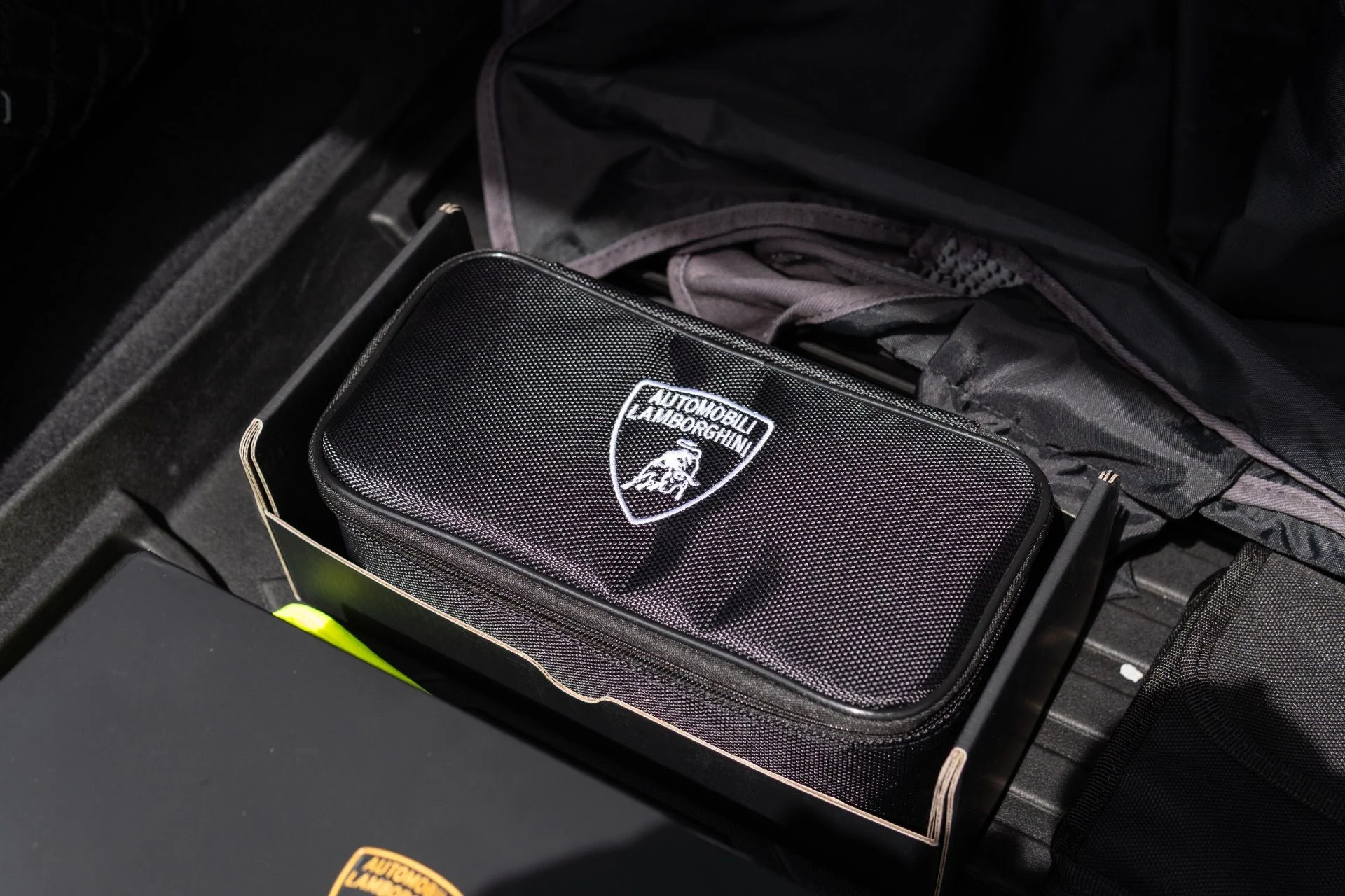 mph068_431018010_Used_2022_Lamborghini_Urus_1773951394_f192e2420d