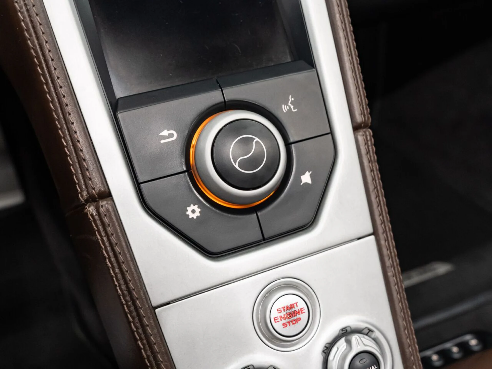 mph068_469450032_mclaren_mp4_12c_2014_c5c59e3b4d