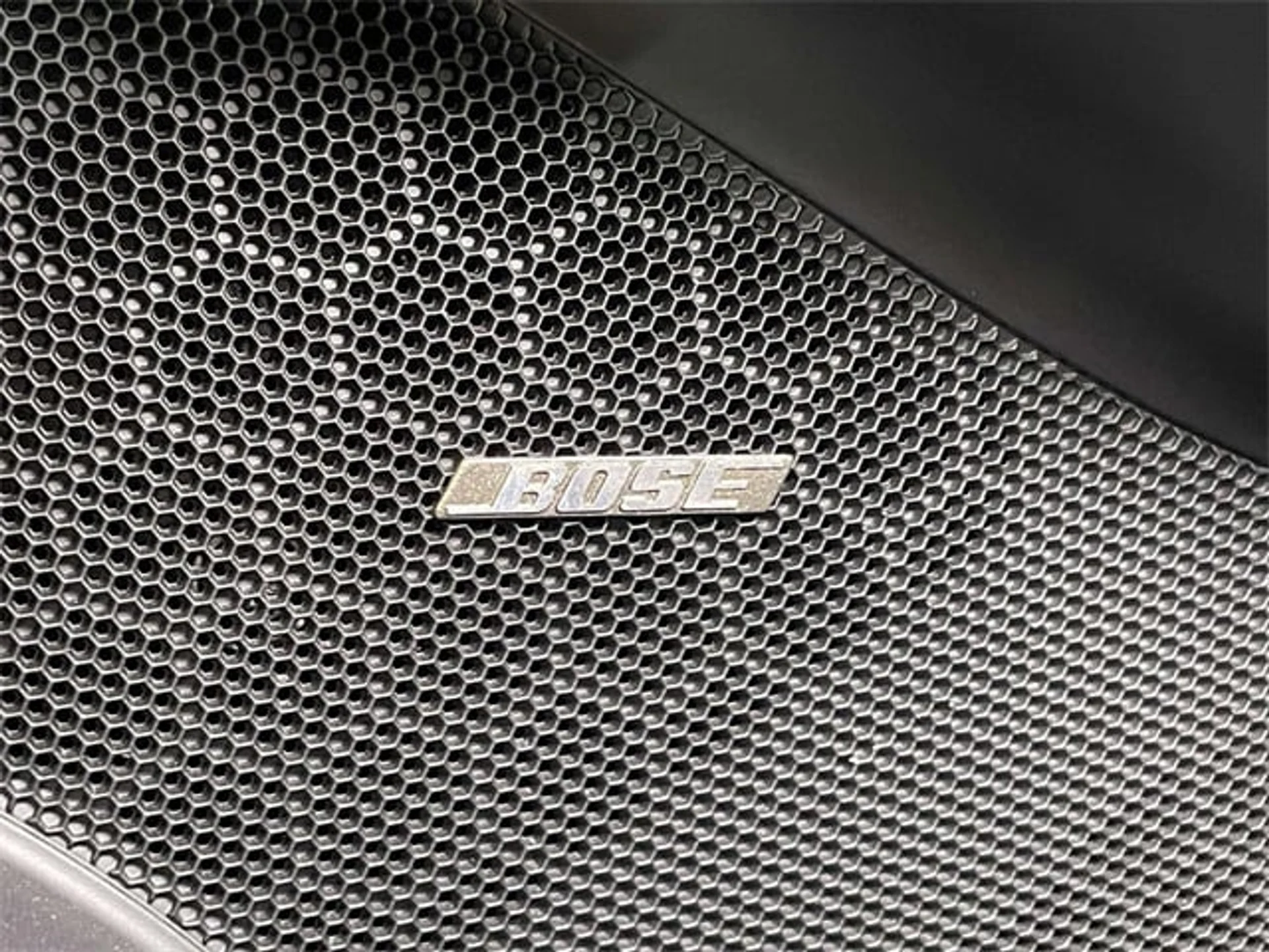 mph068_539841343_112620bcc0d4f0ea5439434d8b35eca4x_94db571aa2