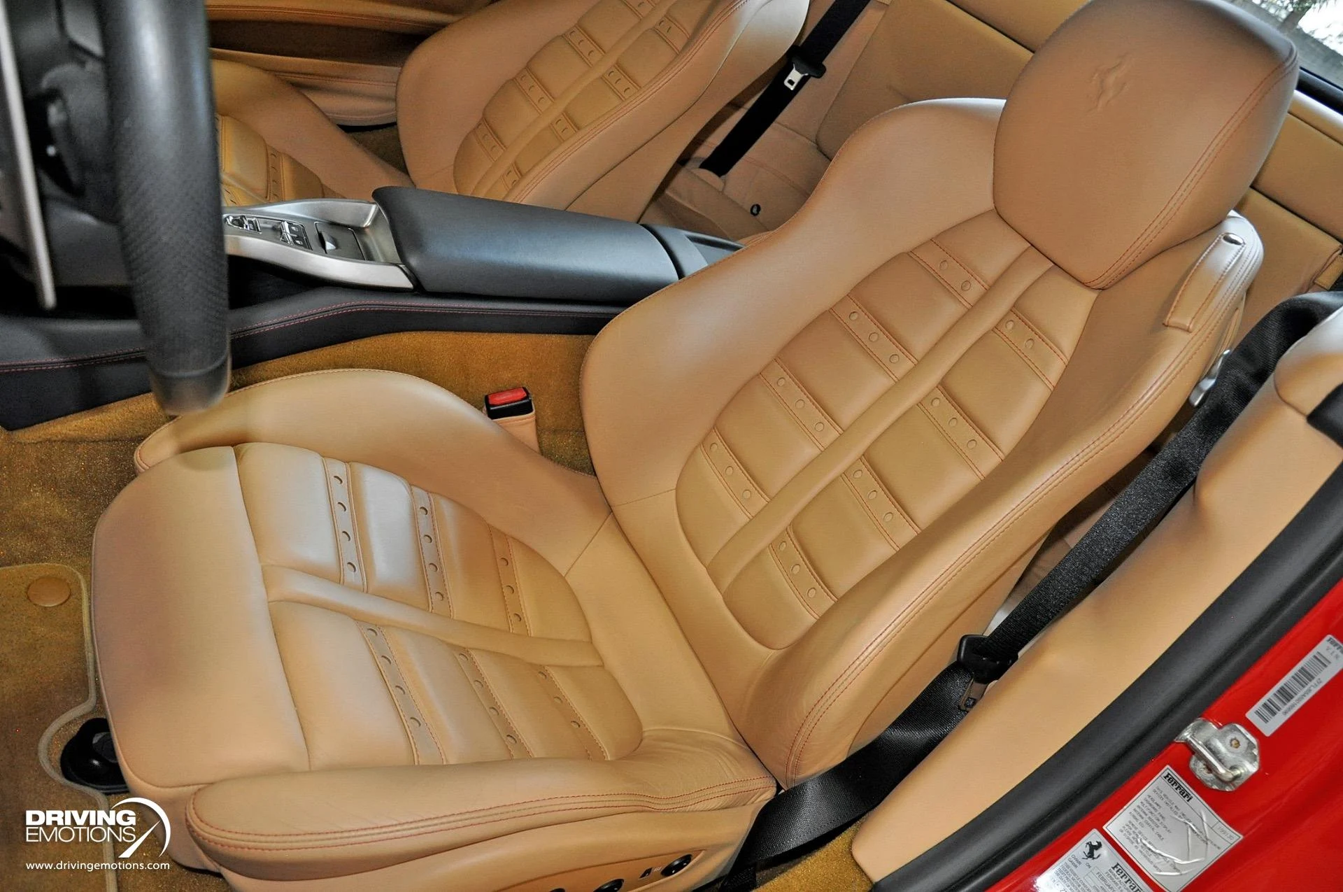 mph068_557585979_505_p69_l_dee51796a2