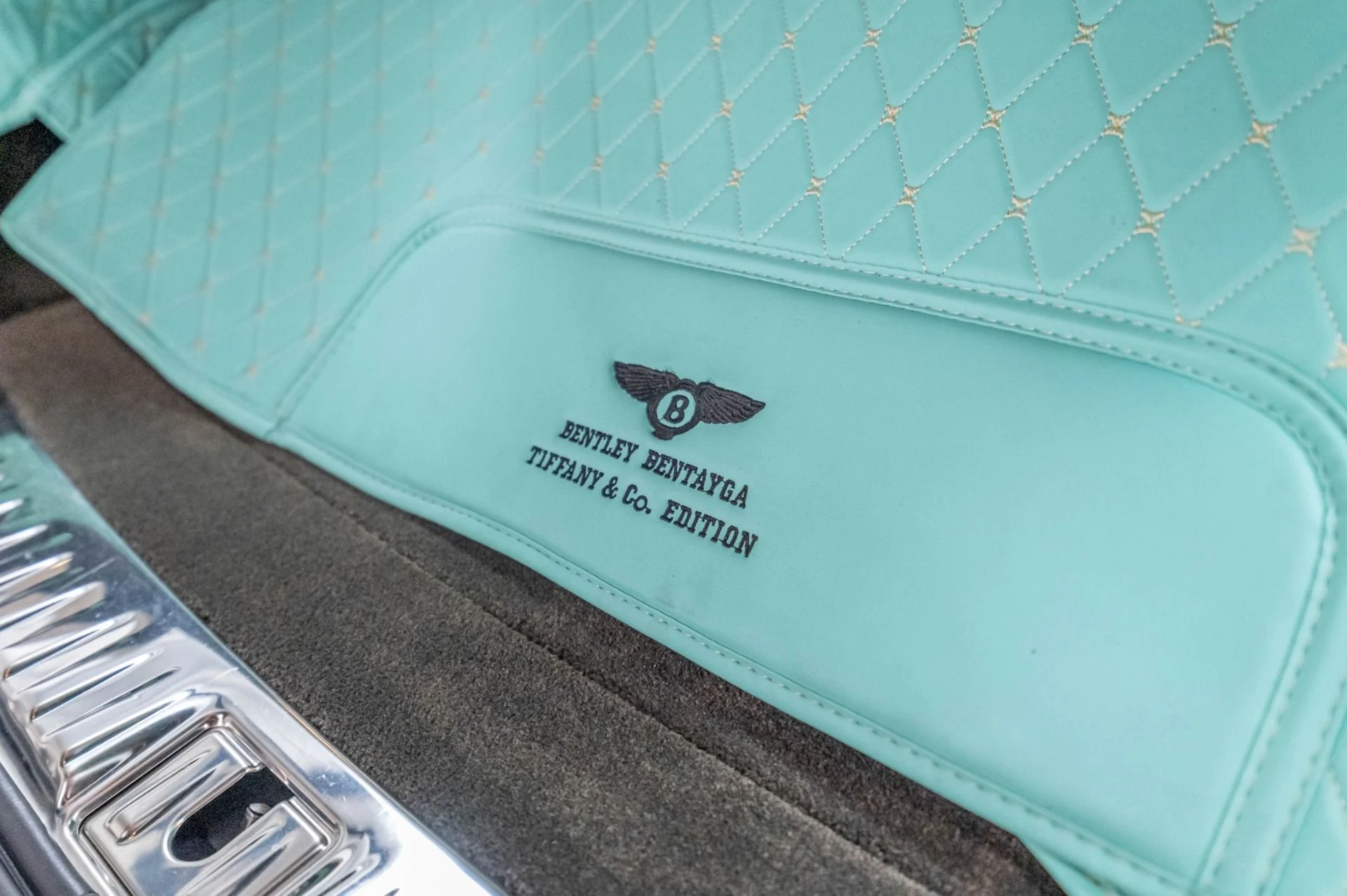 mph068_597348668_Used_2017_Bentley_Bentayga_W12_1787159716_630442be13