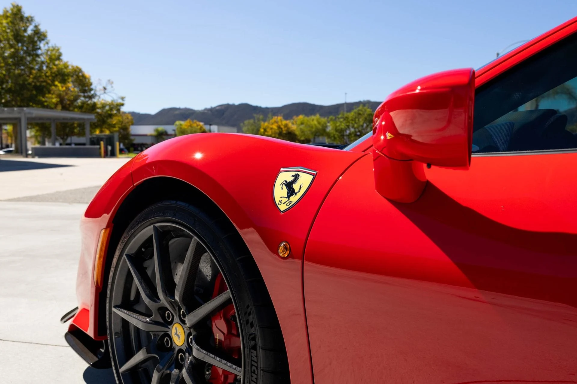 mph068_623452821_Used_2019_Ferrari_488_Pista_1760720840_f1aaa48739