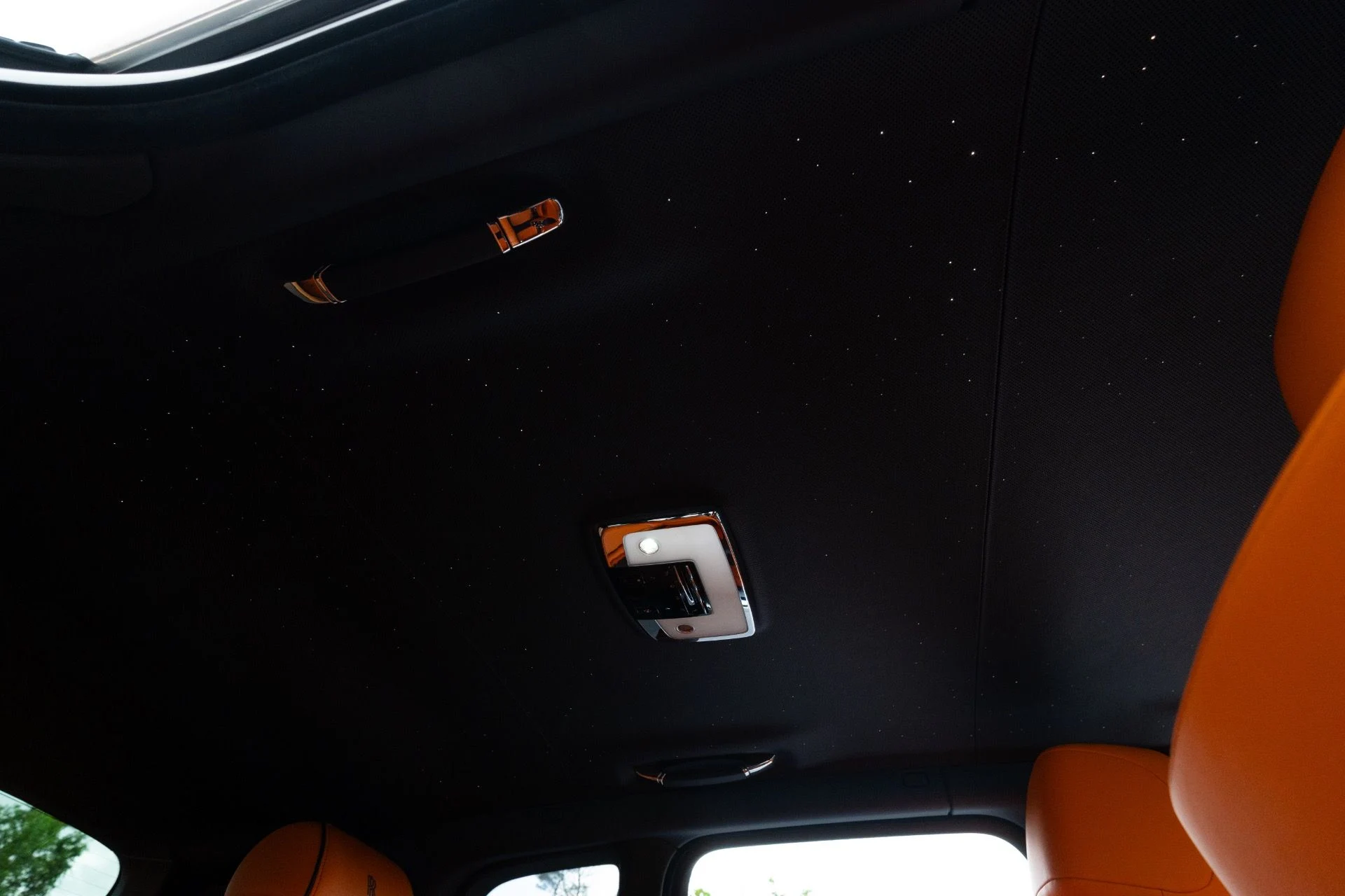 mph068_65587723_Used_2023_Rolls_Royce_Cullinan_1766776442_8fcc8d9866