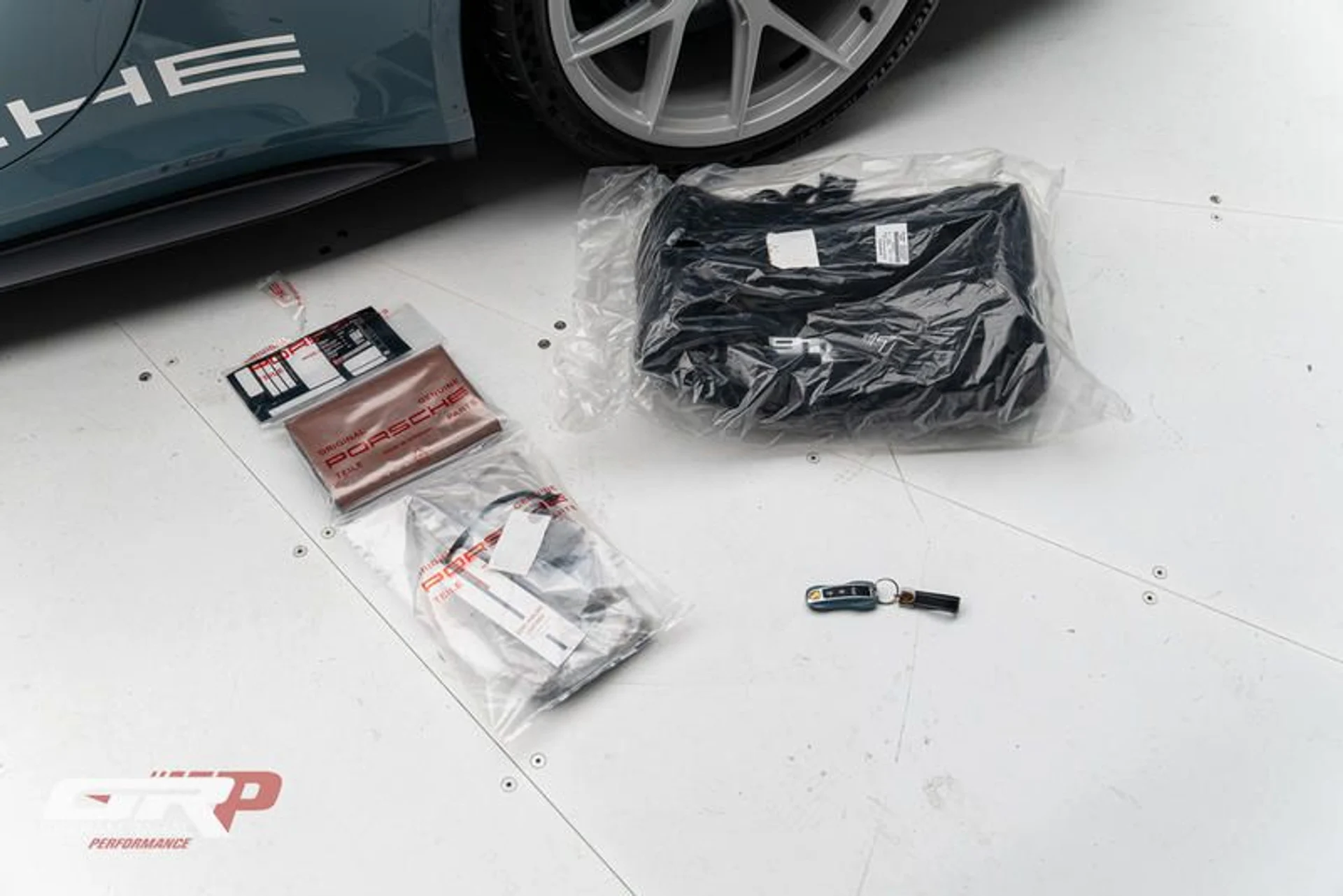 mph068_691886418_045_EB_333_A3_A1_45_CD_A146_F6860_C094762_d304bb884b