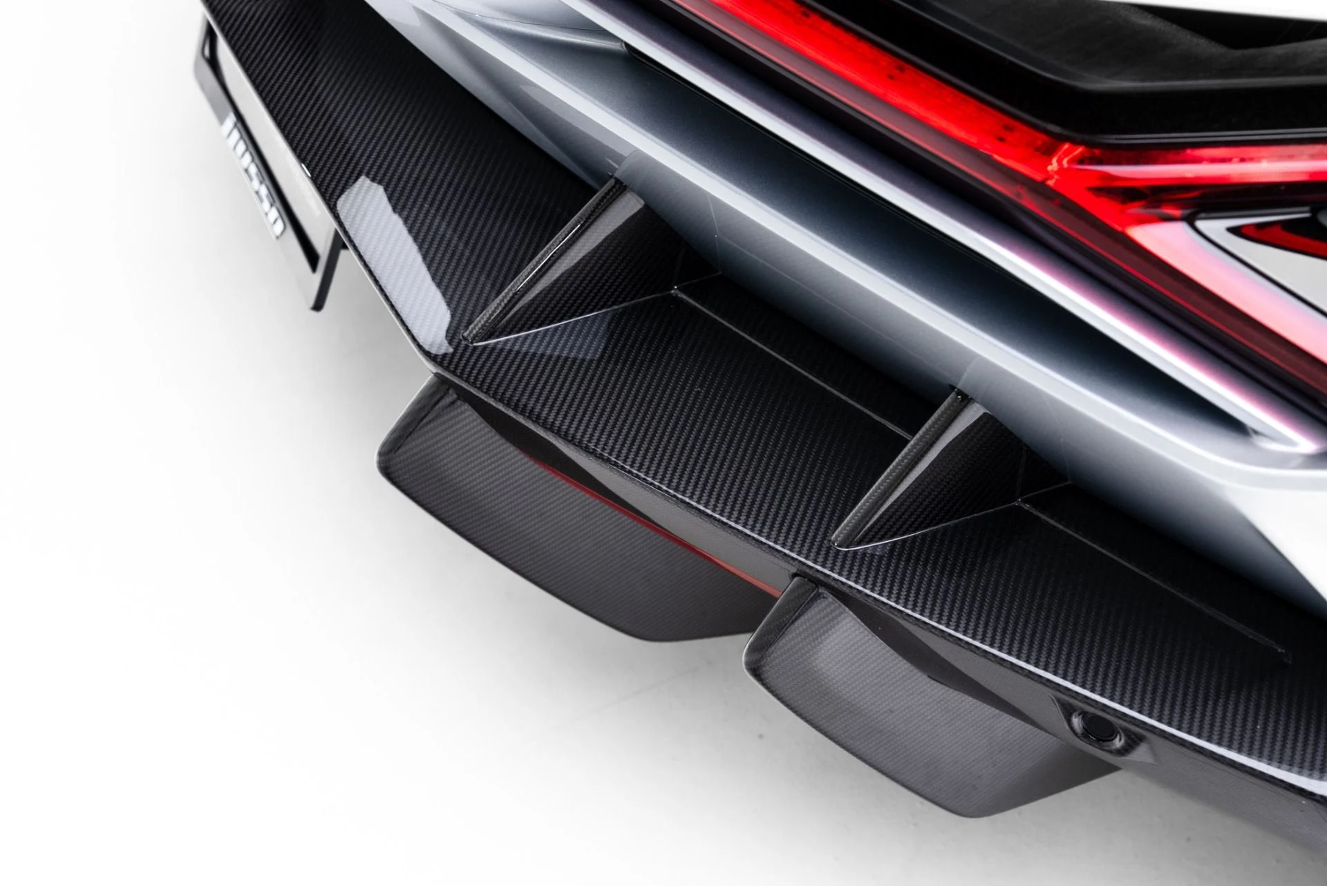 mph068_693587518_Used_2025_Lamborghini_Revuelto_1770663070_7ff04ae924