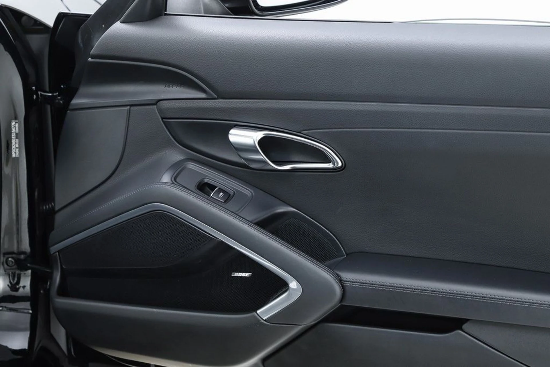 mph068_725260583_7ef4c8dea5932403b35f90df0e2bd1bcx_753906d6d2