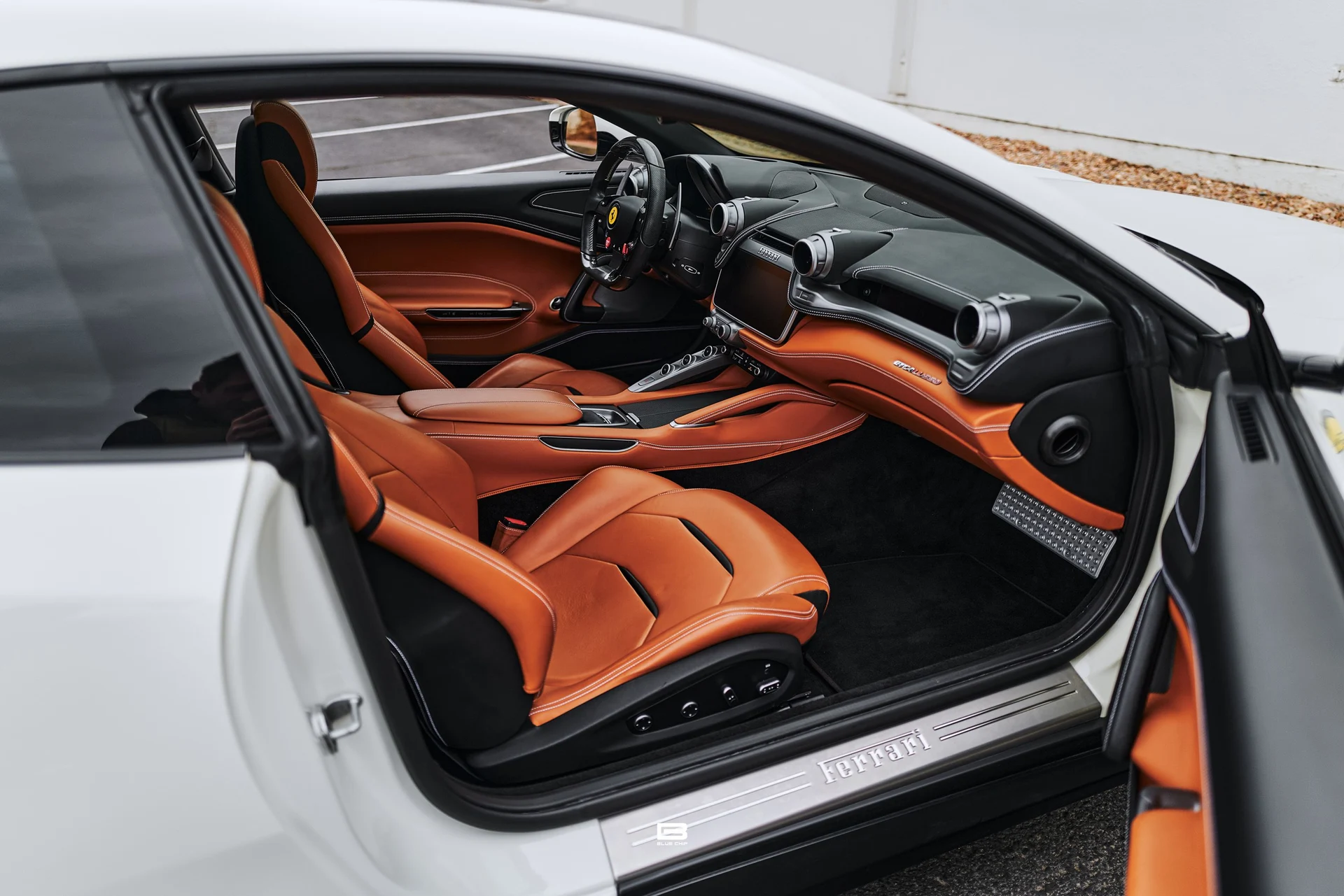 mph068_753879457_69e2a49b397c29a508d72ead_L1220602_61a7a6f0a4