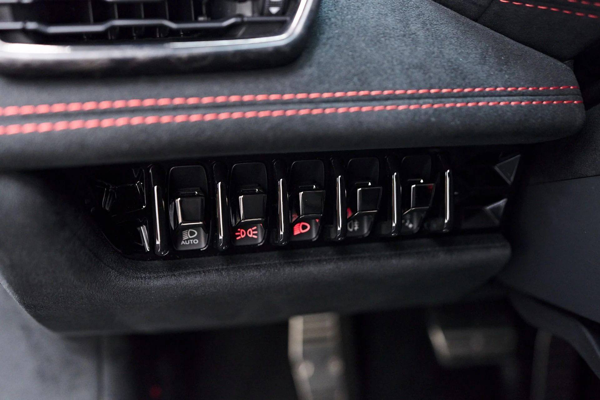 mph068_760324906_Used_2018_Lamborghini_Huracan_Performante_1761069223_8f775dec9f